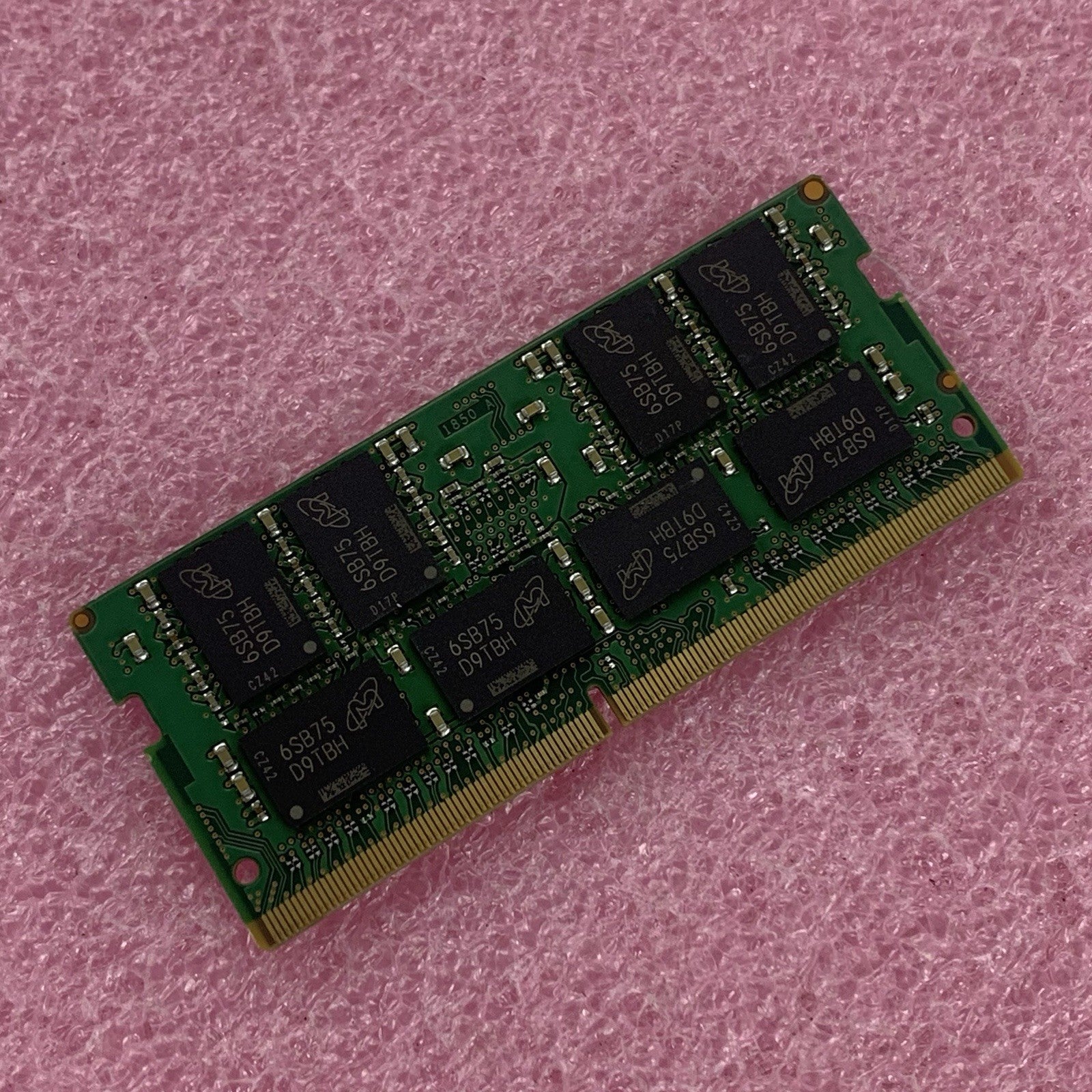 Micron MTA16ATF2G64HZ-2G1B1 16 GB PC4-2133P DDR4 Laptop Memory Ram4