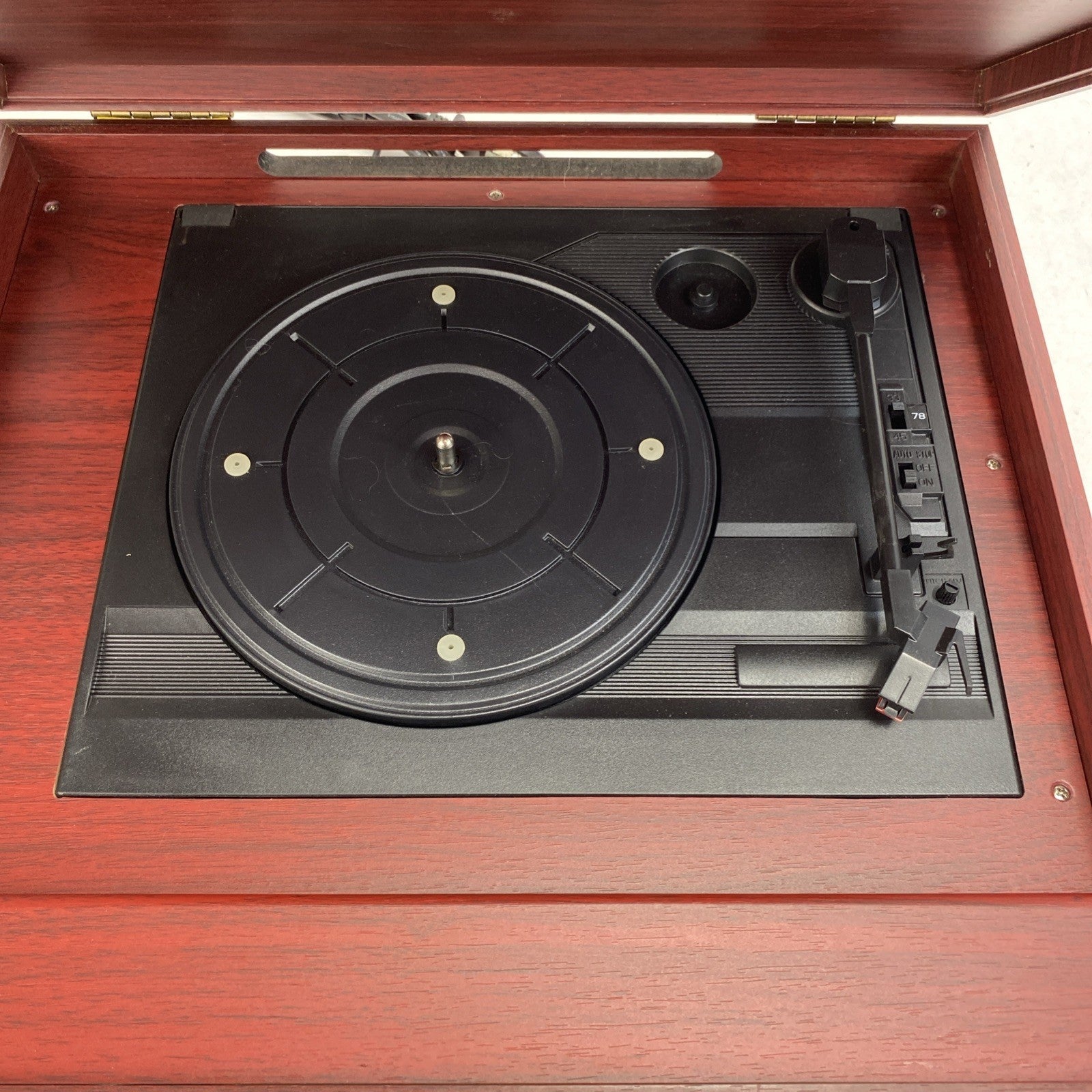Studehaker SB6052 Turntable FM/AM stereo Receiver Cassette Player6