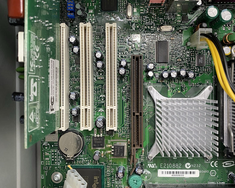 Gateway E-4100 MT Pentium 4 2.40GHz 512MB RAM No HDD No OS