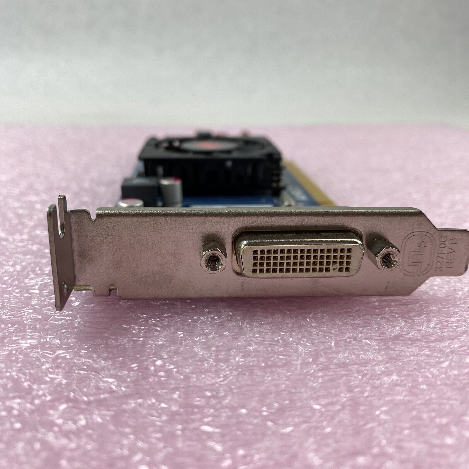 Dell 0HFKYC AMD 697246-001 Radeon HD 6350 512MB PCIe DMS-59 SFF Graphics GPU