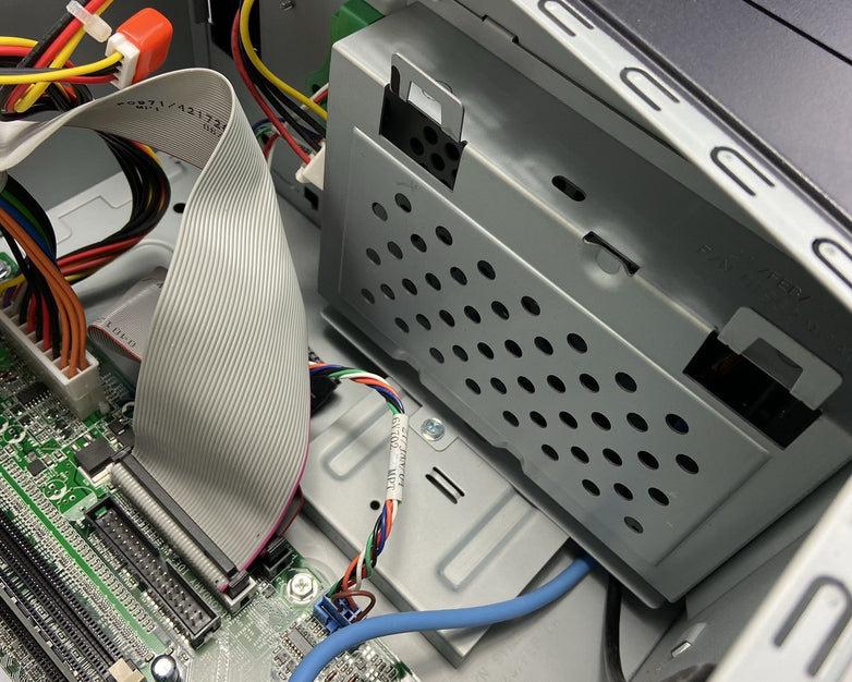 Dell Dimension 2400 MT Intel Pentium 4 2.66GHz 256MB RAM No HDD No OS
