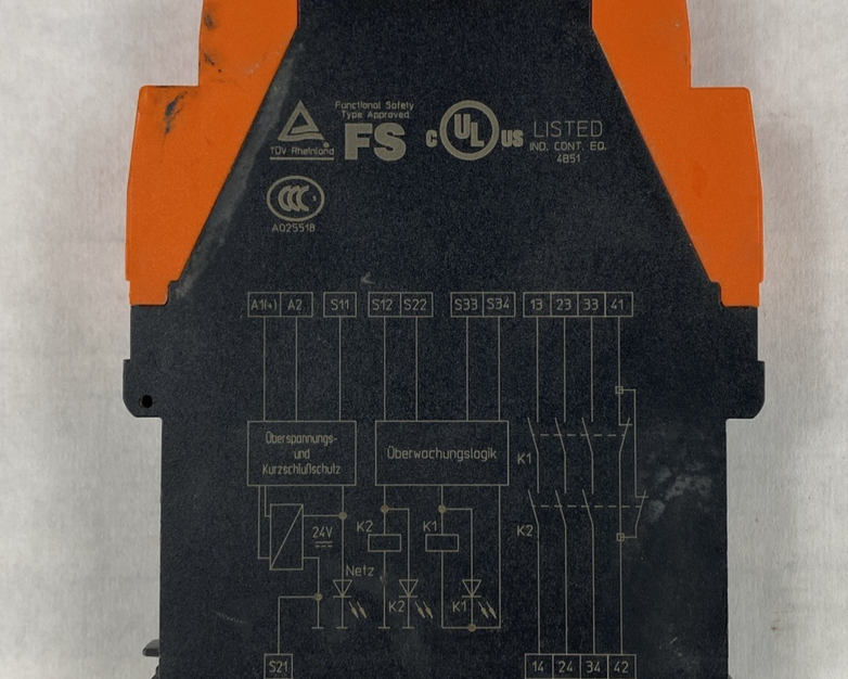 E. Dold and Sohne LG5925.48/61 Emergency Stop Module