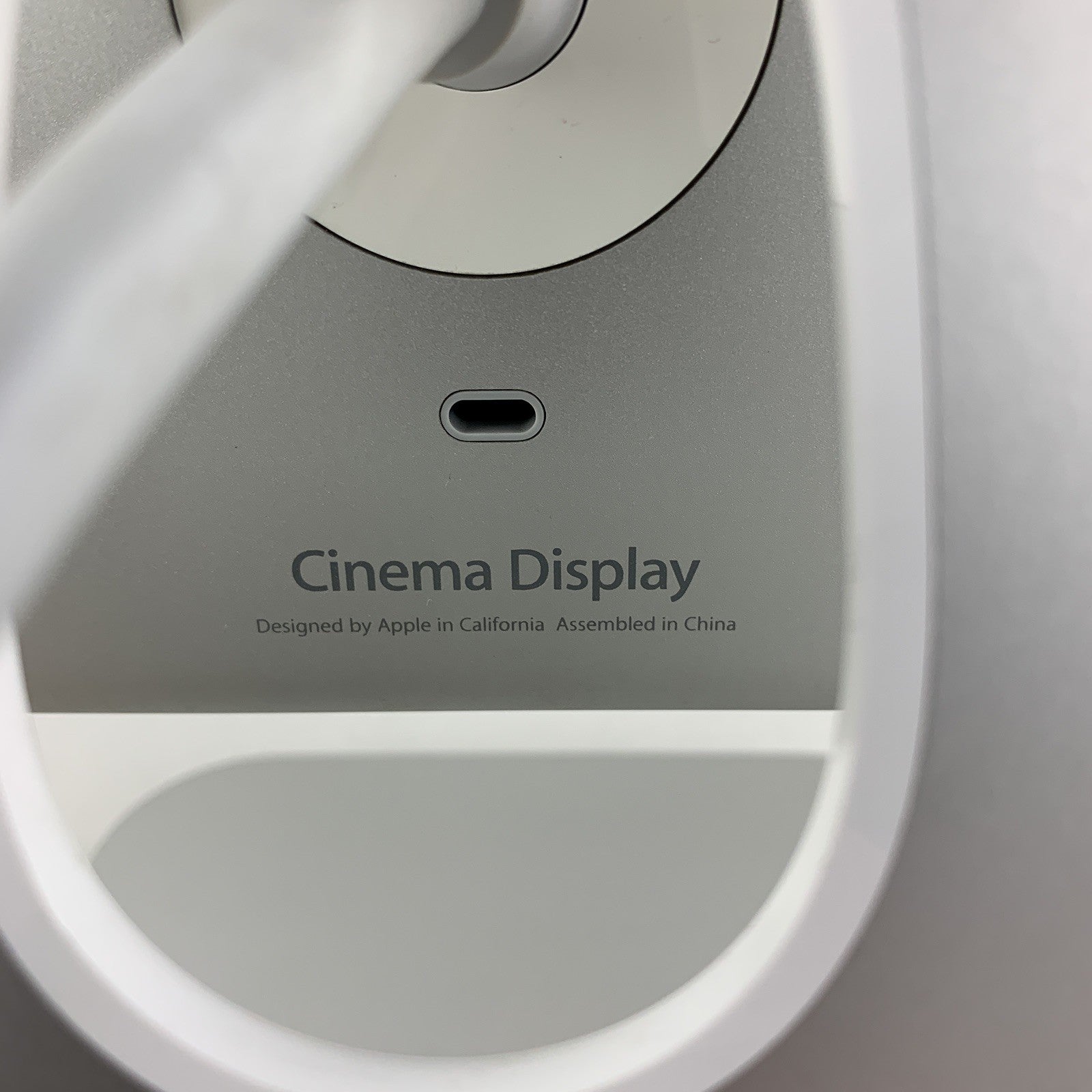 Apple A1081 20 inch Widescreen Cinema Display LCD Monitor Tested No Power Supply