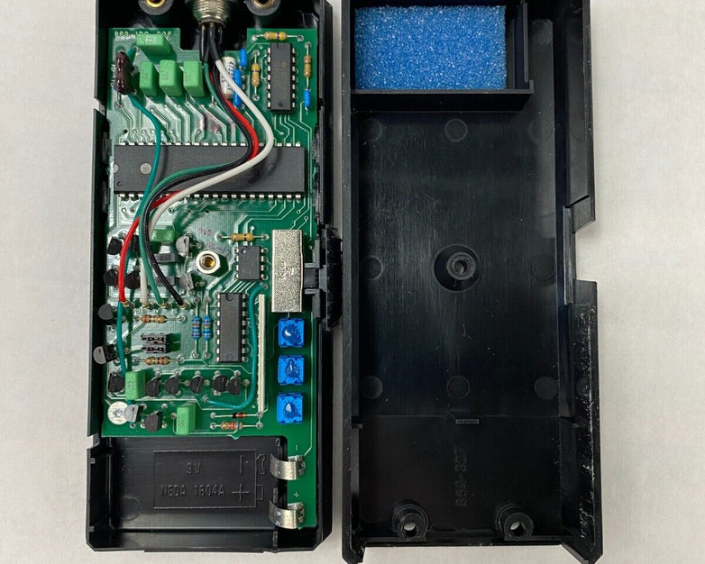 Omega Engineering 869C Handheld RTD Thermometer