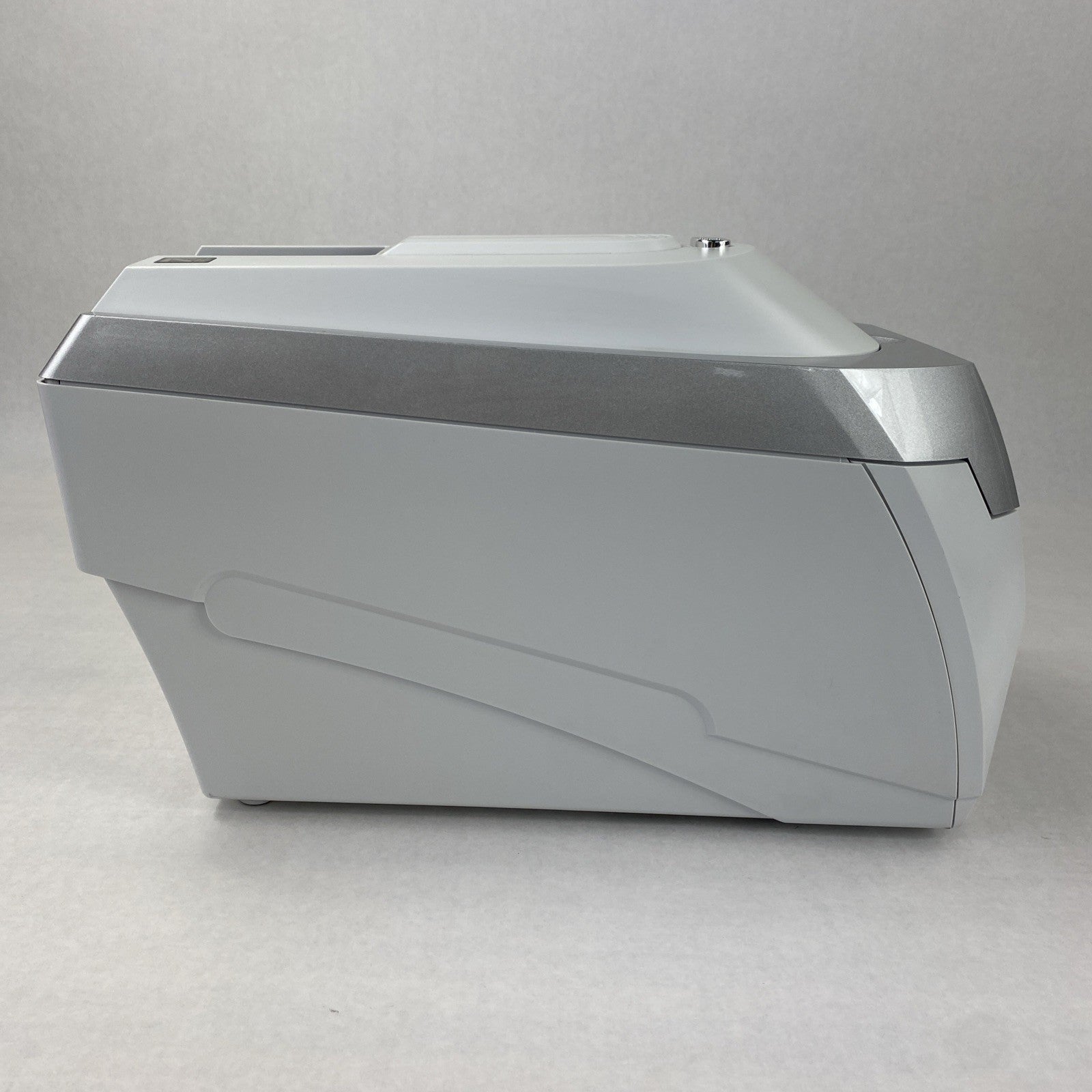 MagiCard 3652-0001 Rio Pro Card Printer - For Parts or Repair