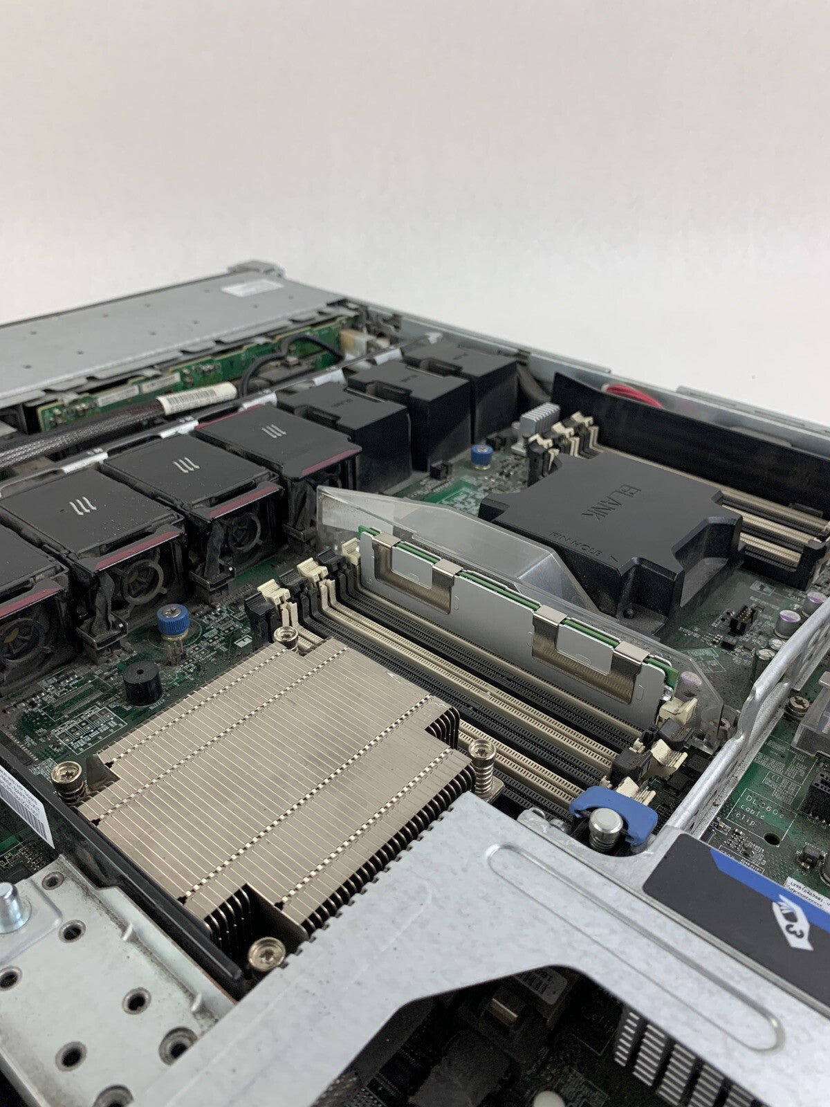 HP ProLiant DL360e Gen8 Intel Xeon E5- 2403 1.8 GHz 32 GB Ram No OS No HDD13