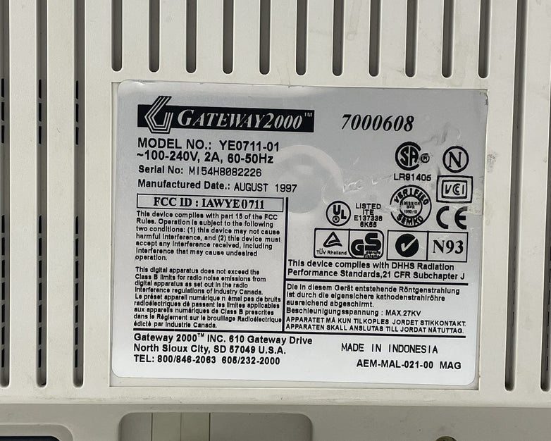 Gateway EV700-7000965 YE0711-01 16 CRT VGA Computer Monitor Tested No Stand