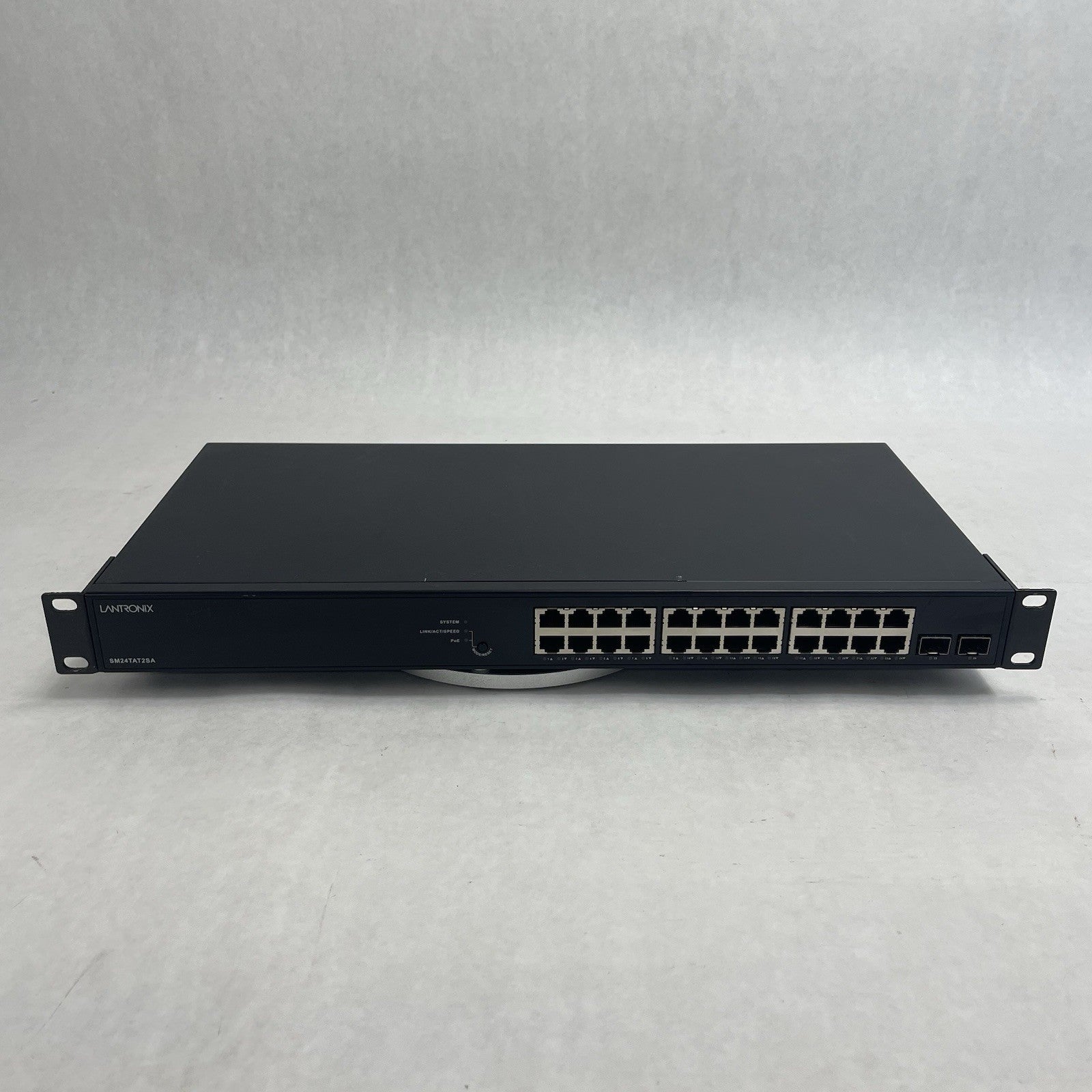 Lantronix SM24TAT2SA-VT 24-Port Managed Gigabit Ethernet PoE+ Tested & Reset1