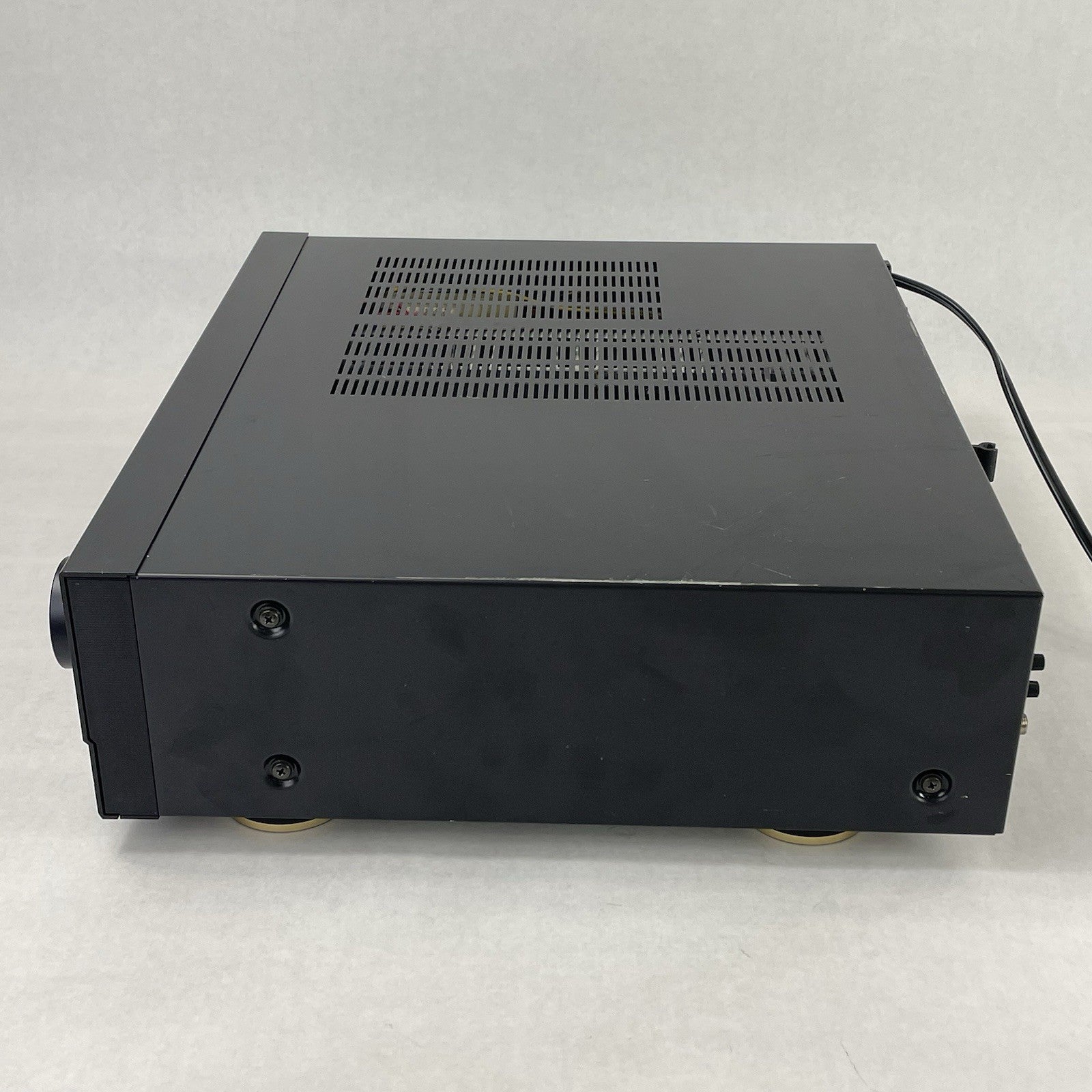 Denon AVR-610 Surround Receiver