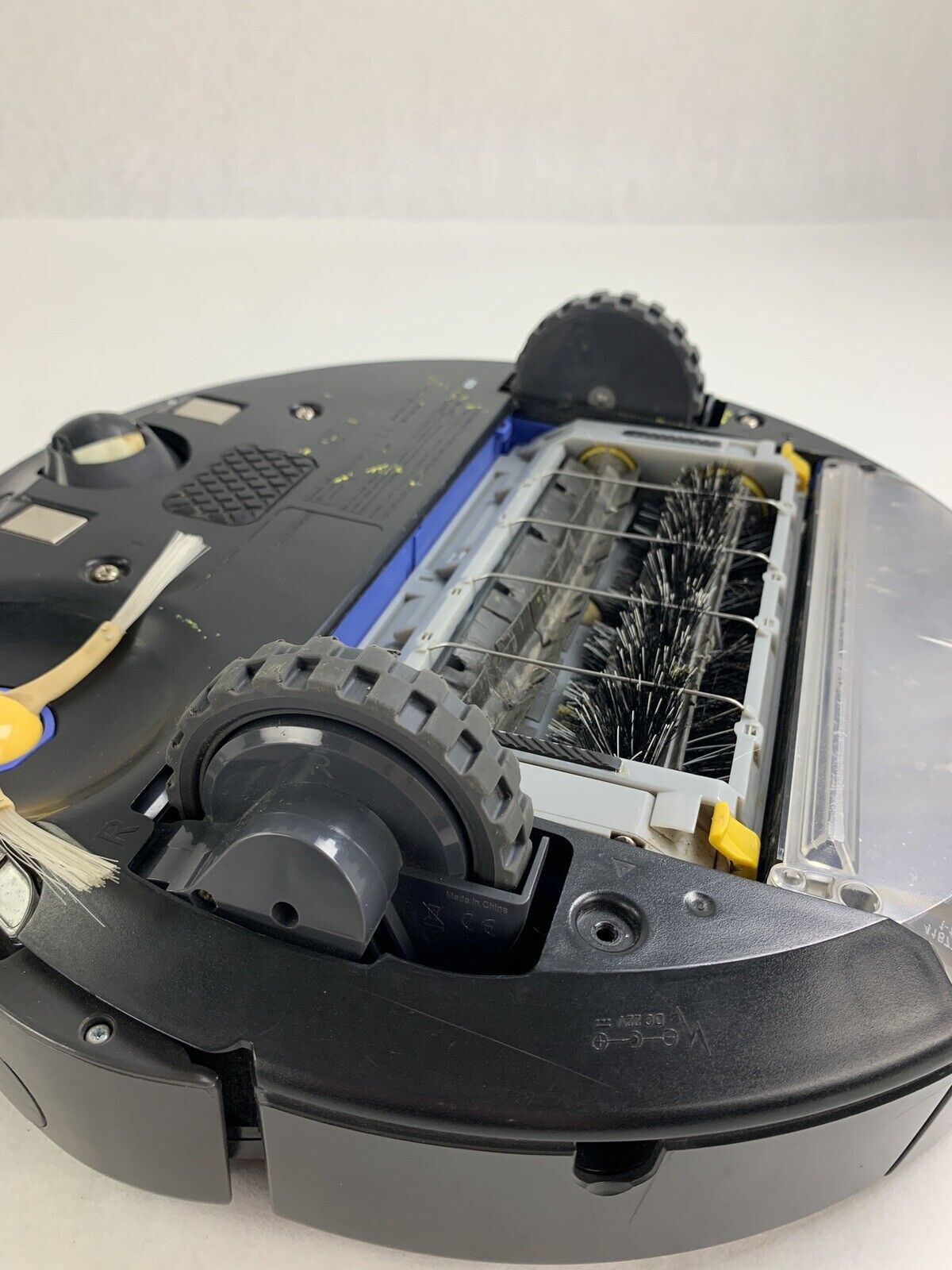 iRobot Roomba Robotic Vacuum Cleaner 620 Bad Battery Left Sensor For Parts