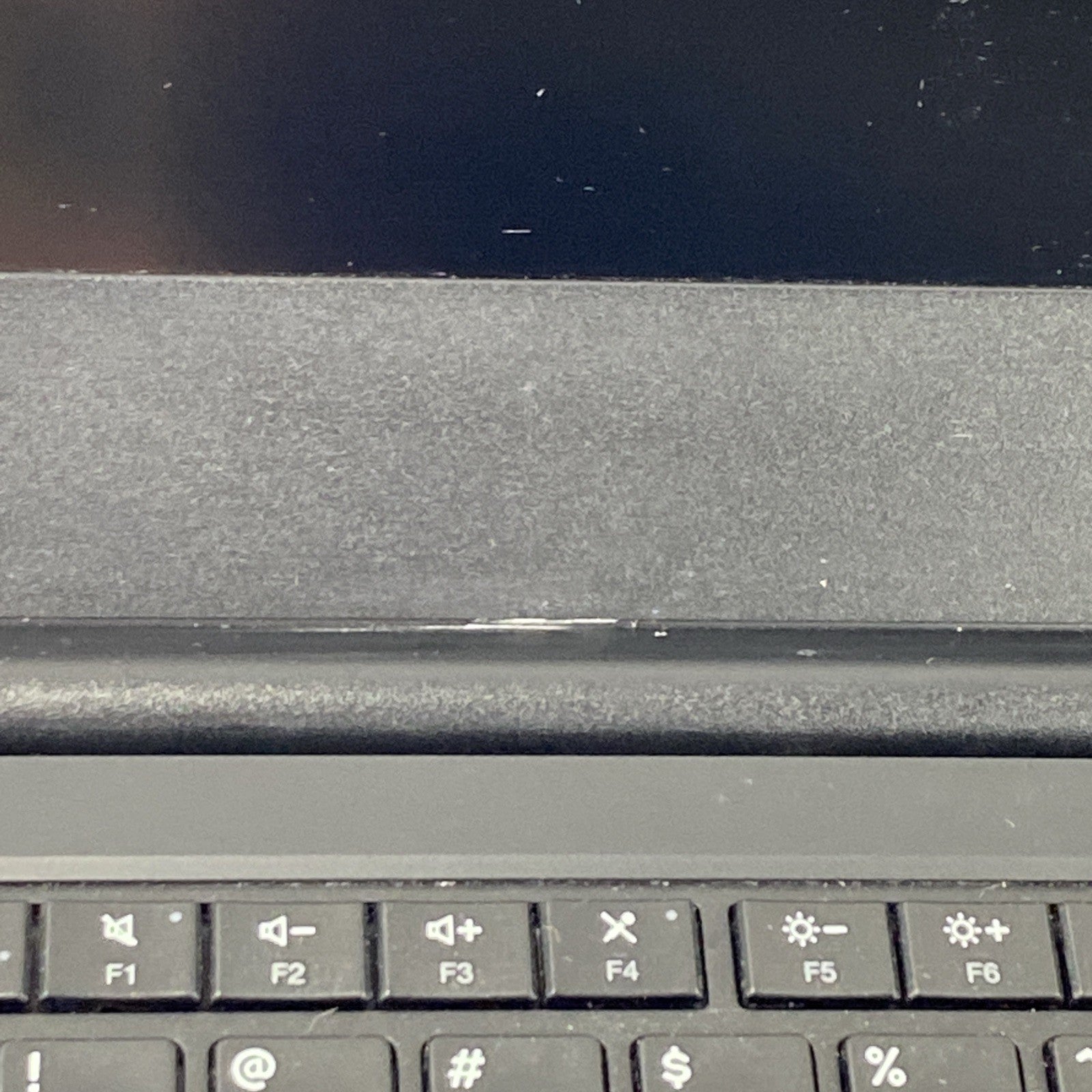 Lenovo ThinkPad E480 Intel Core i5-8250U 1.60 GHz 8GB RAM 14" No HDD No OS