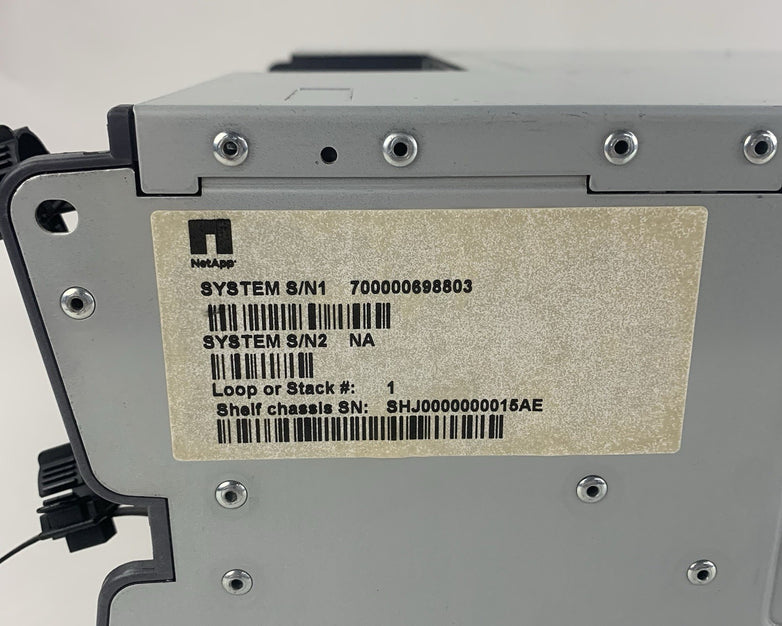 NetApp DS4243 NAJ‑0801 4U 24‑Bay Disk Shelf Chassis 2x IOM3 4x PSUs No HDDs
