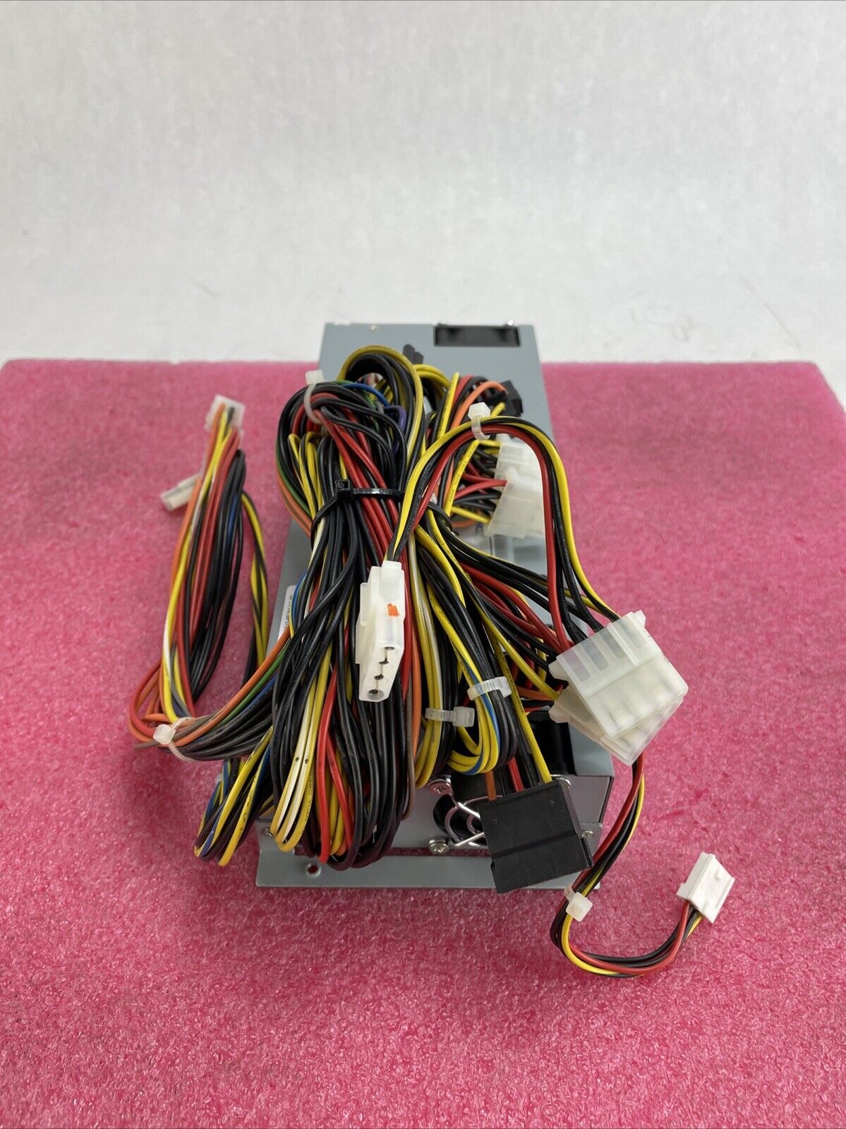 SPI Sparkle Power SPI700UBB 80 Plus Bronze 700W Power Supply