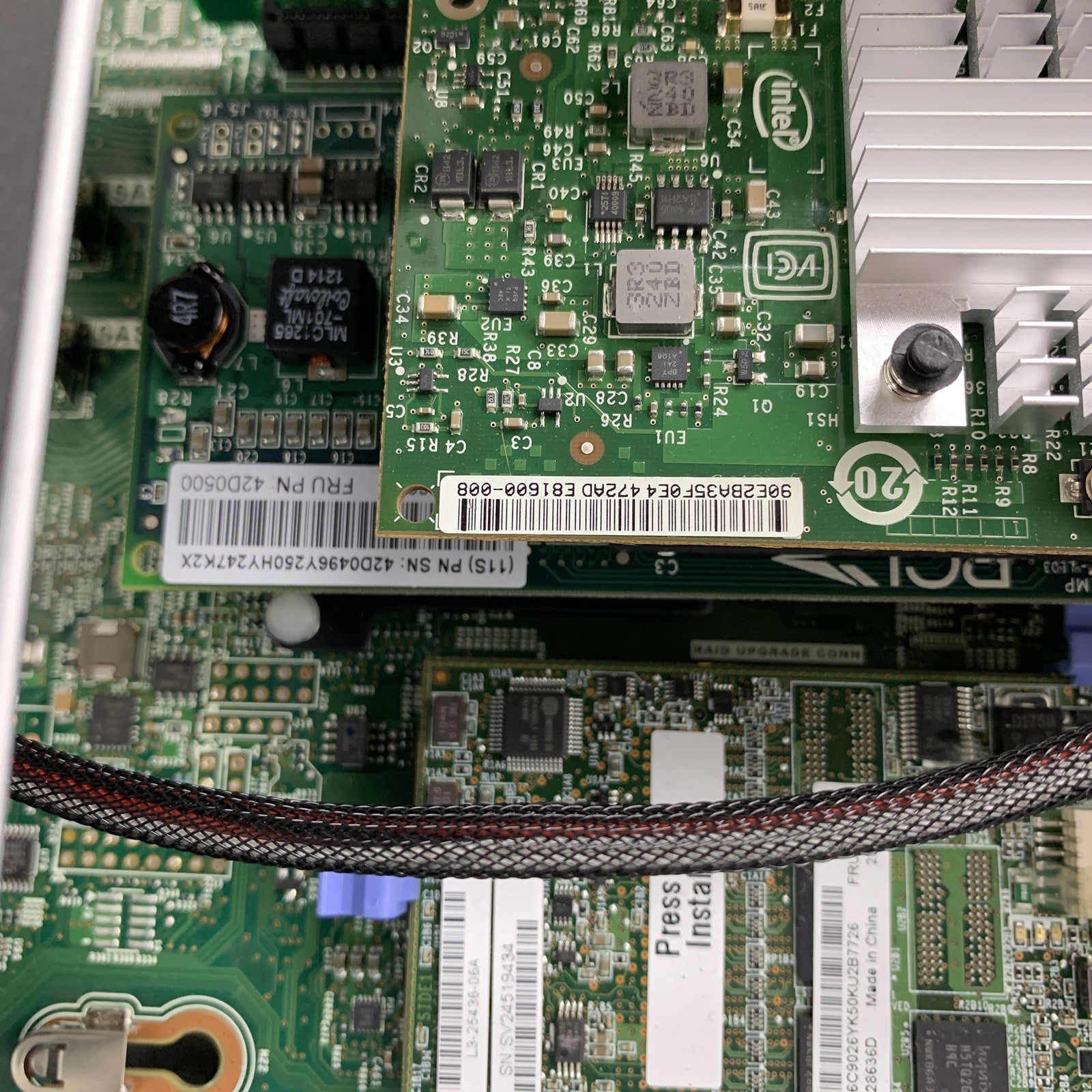 IBM System x3650 M4 Server  2x  E5-2640 2.5 GHz 32 GB RAM No OS No 2.5" HDD