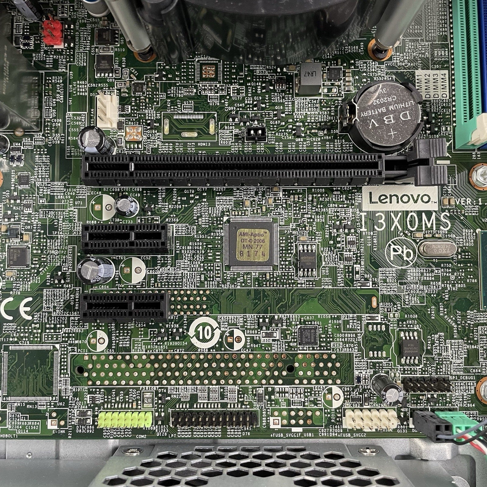 Lenovo ThinkCentre M720s SFF i5-8500 3.00 GHz 8 GB RAM No HDD/OS15