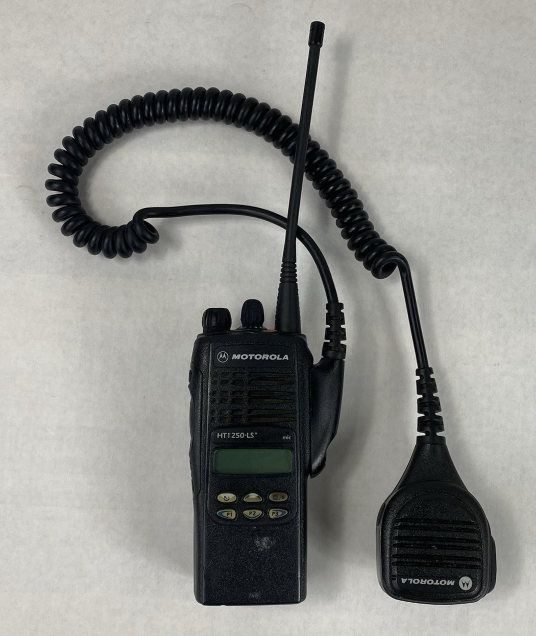 Motorola HT1250 LS + AAH25RDH9DP7AN Two Way Radio with Battery and Mic Untested