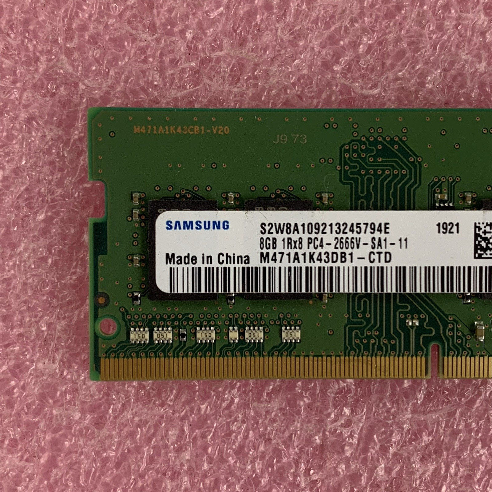 Samsung M471A1K43DB1-CTD  8 GB PC4-21300 DDR4-2666 Laptop Memory Ram2