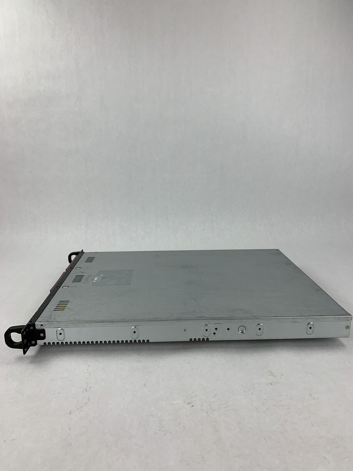 SuperMicro X8STI Server 1x Xeon L5630 2.13 GHz 16 GB ram NO OS NO HDD