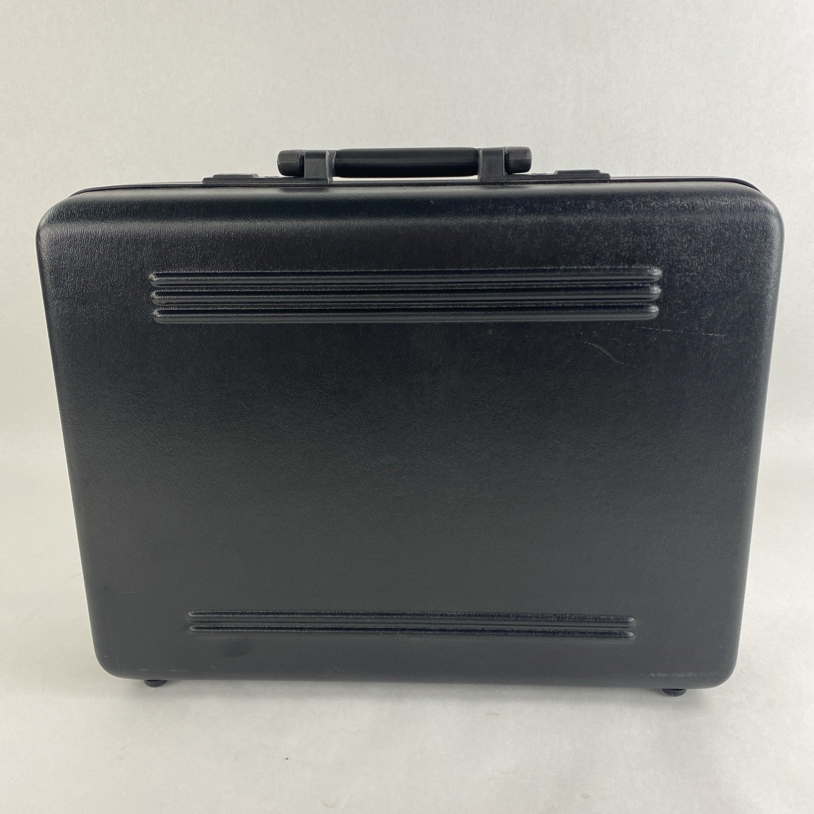 Unbranded Hardshell Breif Case 2 Keys 17.5"L  5.5"W 14"H1