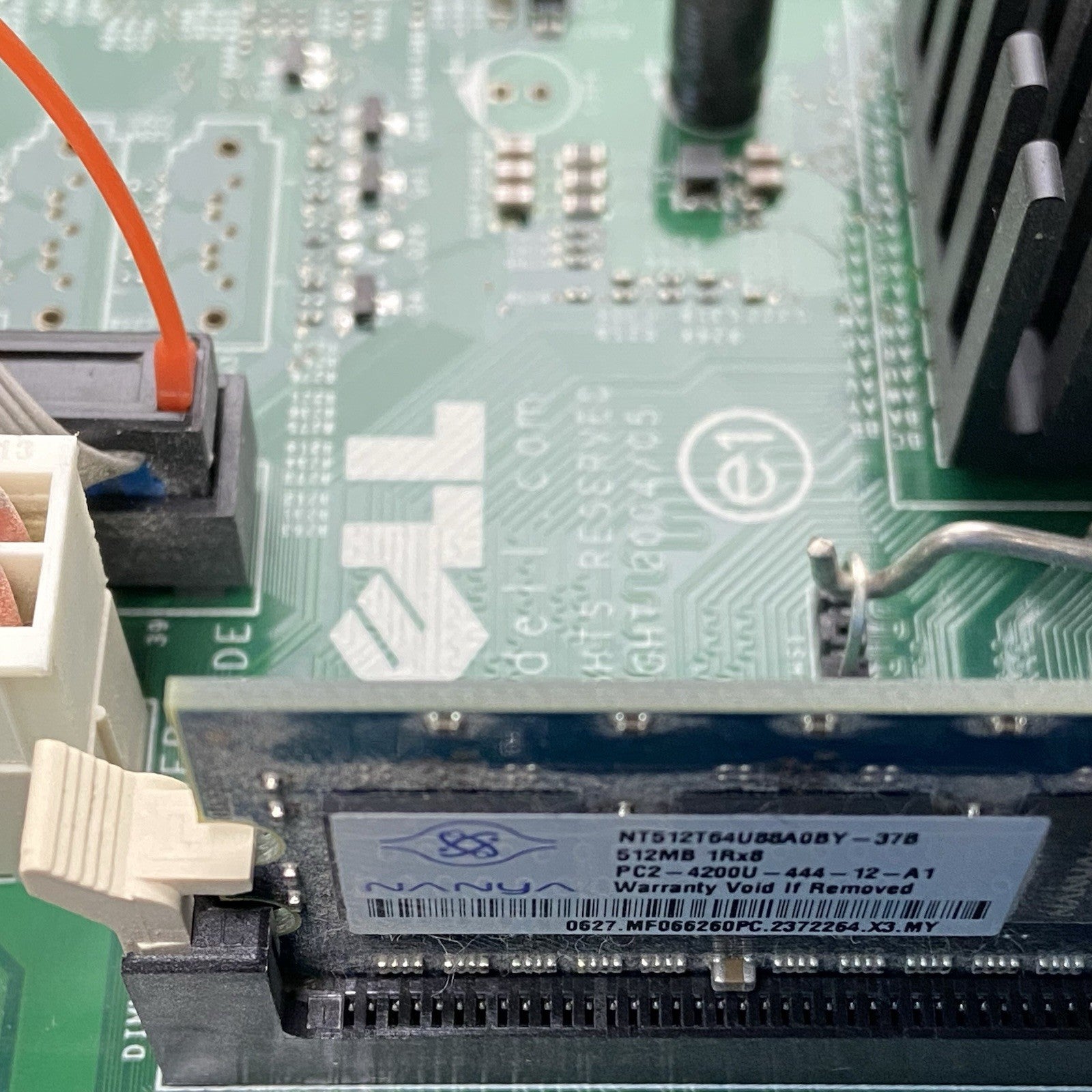 Dell Optiplex GX520 MT Intel Pentium 4 2.8GHz 1GB RAM No HDD No OS XP COA13