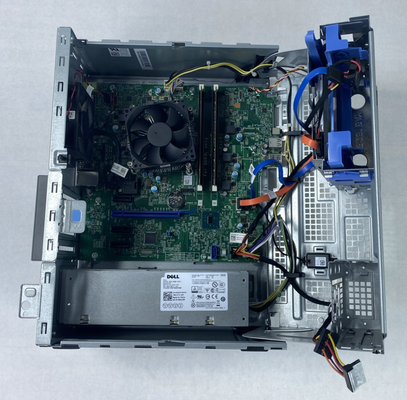 Dell OptiPlex 3040 MT Intel Core i3-6100 3.70GHz 8GB RAM No HDD No OS