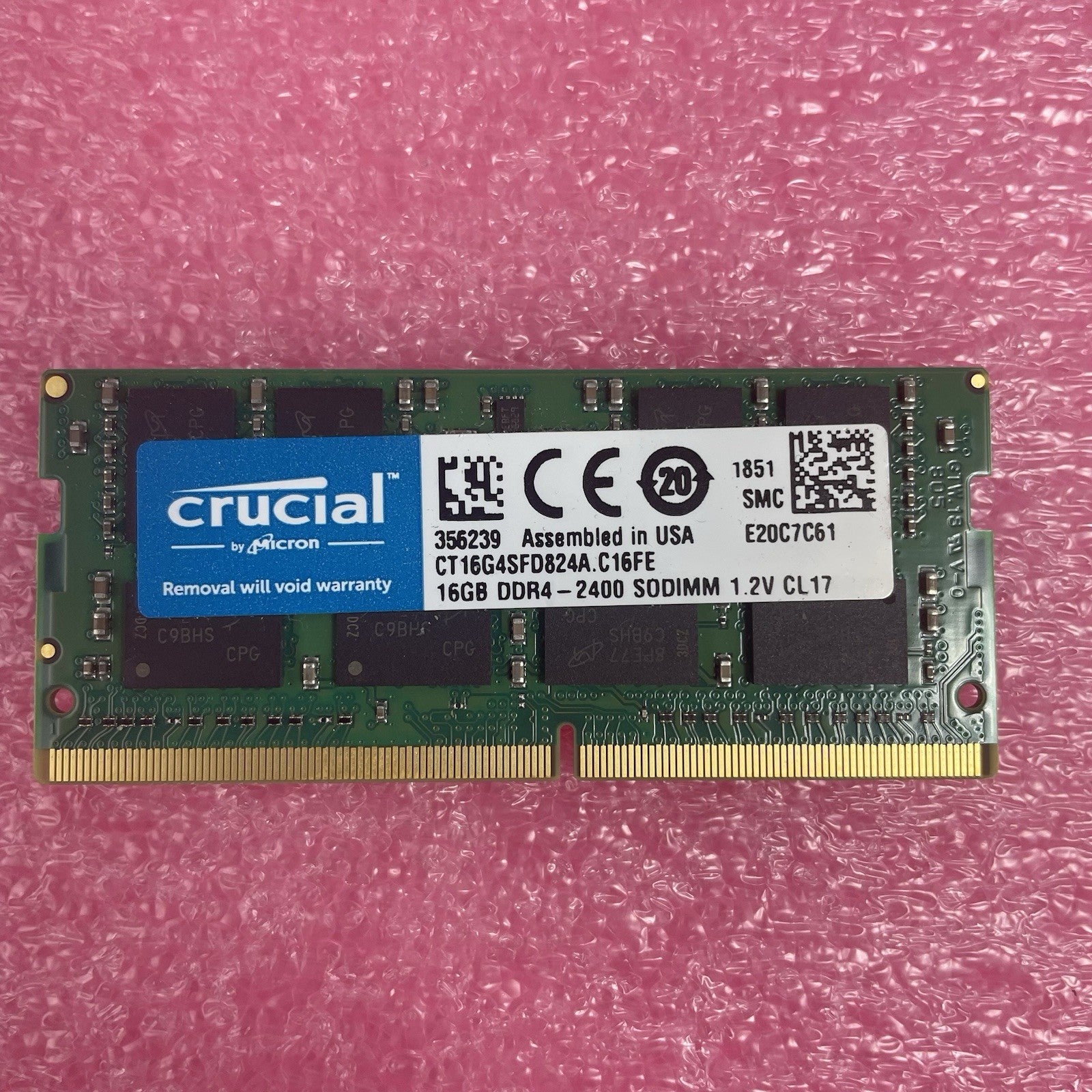 Crucial CT16G4SFD824A.C16FE 1x16GB Crucial DDR4-2400 SODIMM 1.2V CL17 Laptop RAM1