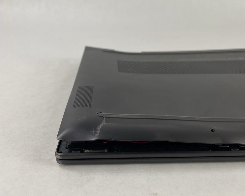 HP Envy x360 15.6" Ryzen 7 5700U 1.80 GHz 16 GB RAM No SSD/OS/AC - Bottom Panel