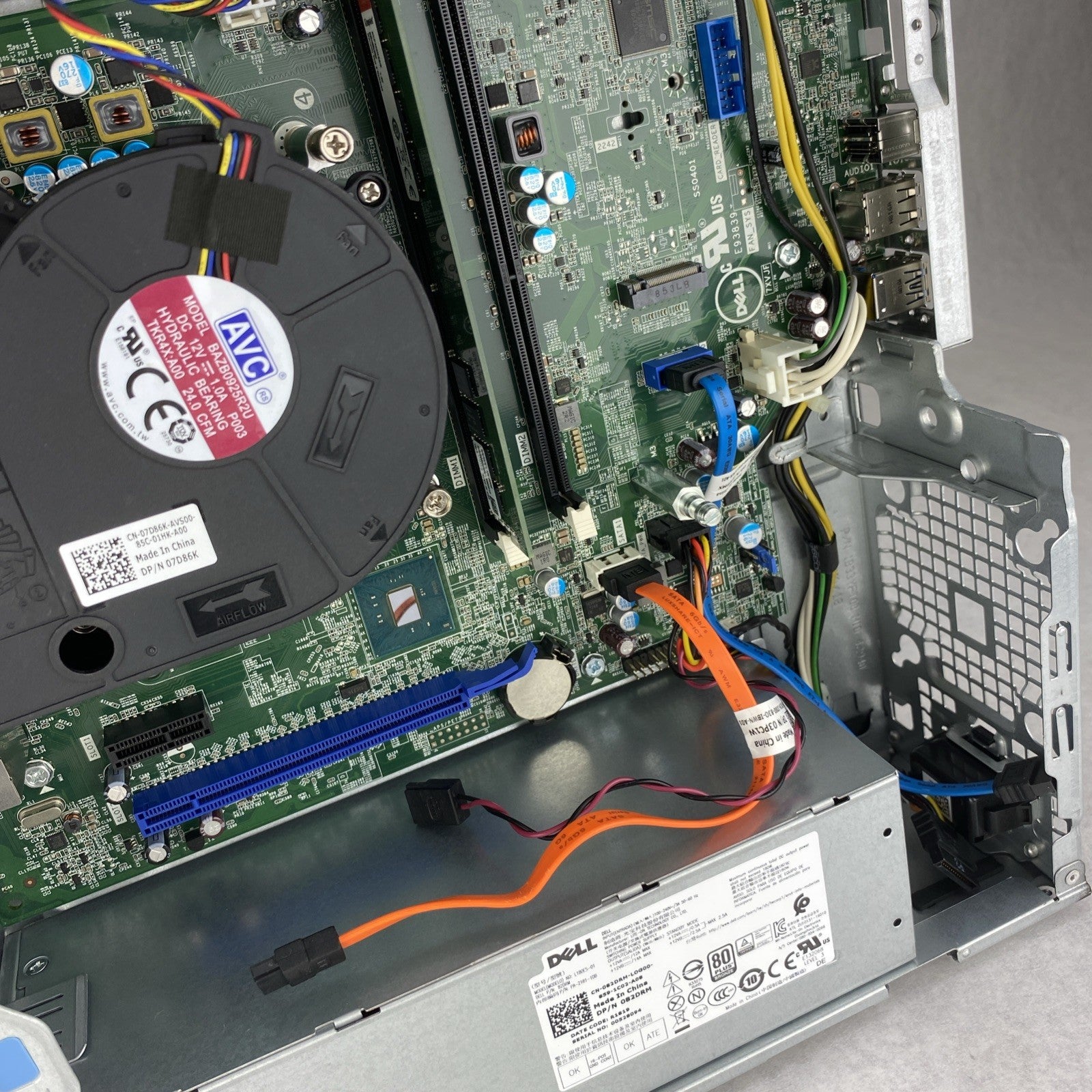 Dell Optiplex 3050 SFF Intel Quad Core i5-7500 3.40GHz 1x8GB RAM No HDD OS