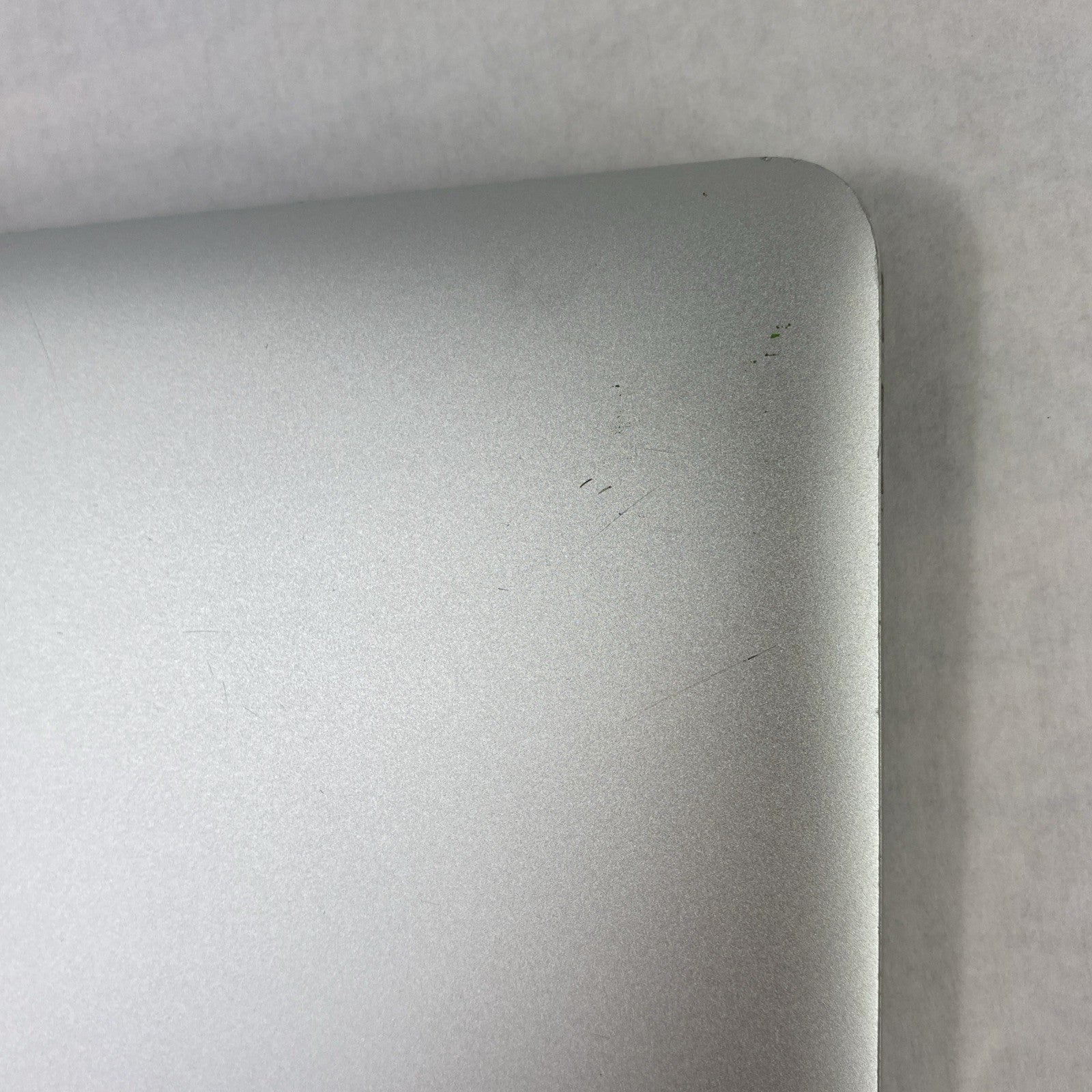 Apple MacBook Air A1465 2015 11" 1.6Ghz i5 4GB RAM 120GB SSD os11.7.1 706 Cycles
