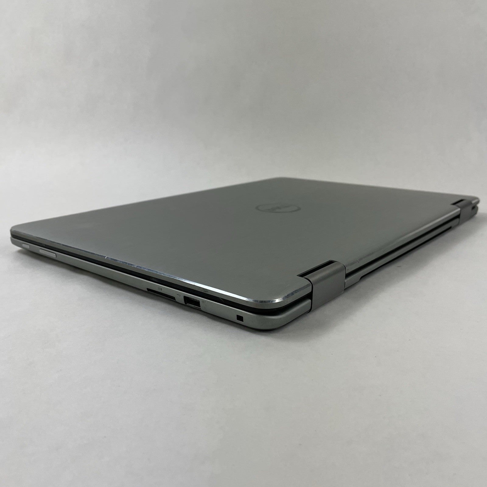 Dell Inspiron 17-7779 17.3" i7-7500U 2.70 GHz 16GB RAM NVIDIA GF108 No SSD/OS/AC11