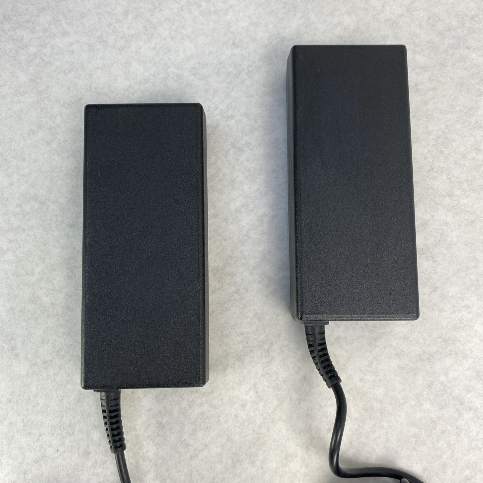 HP TPC-CA57 7.4mm 19.5V 4.62A 90W AC Power Adapter (Lot of 2)