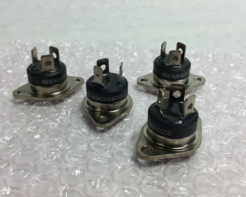 ST BTA25-600AC840 TRIAC  Lot of 4