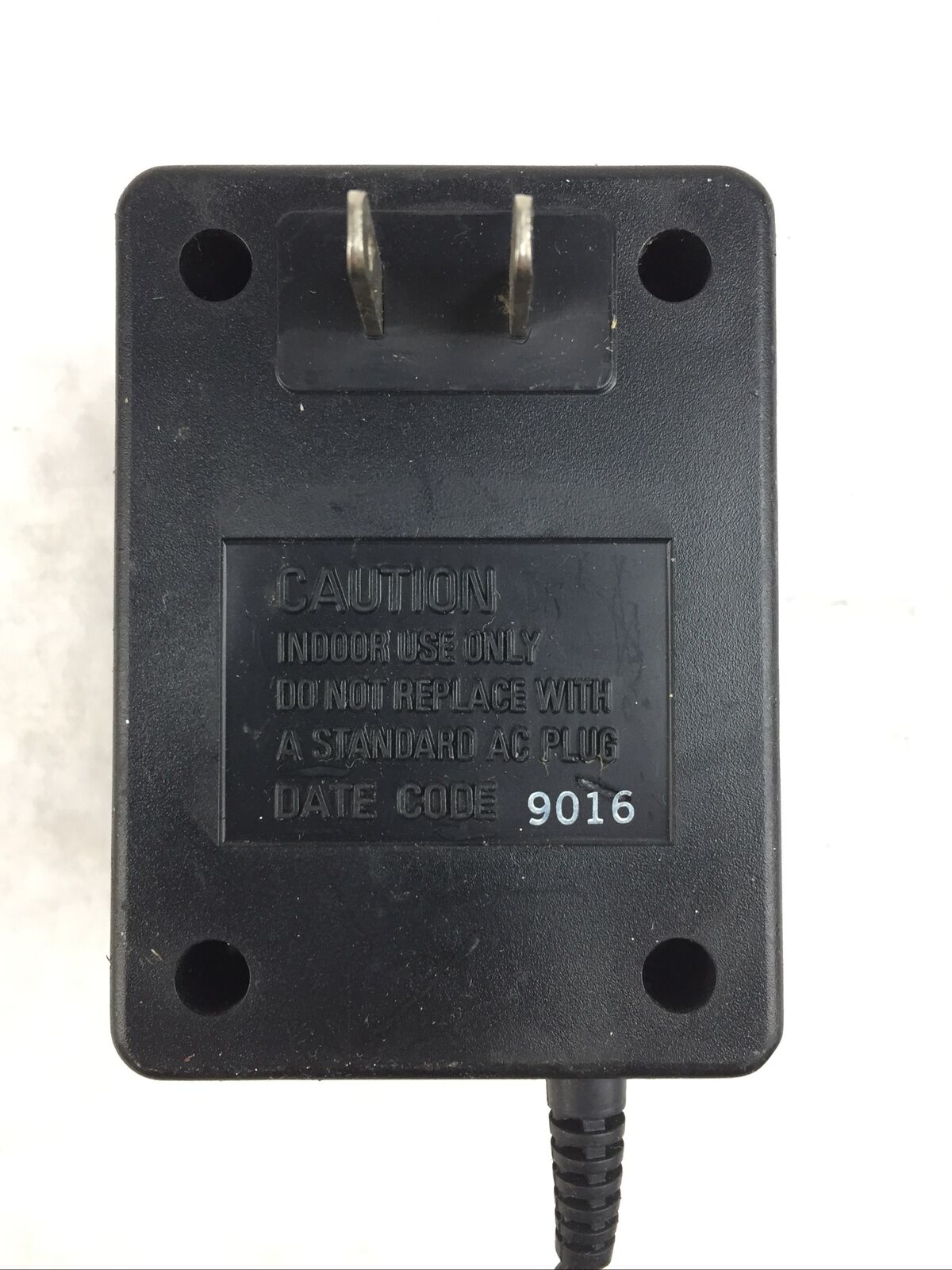 Tamura 820A4470 AC-DC Power Supply IN 120V 60Hz 20W OUT 12V 700mA