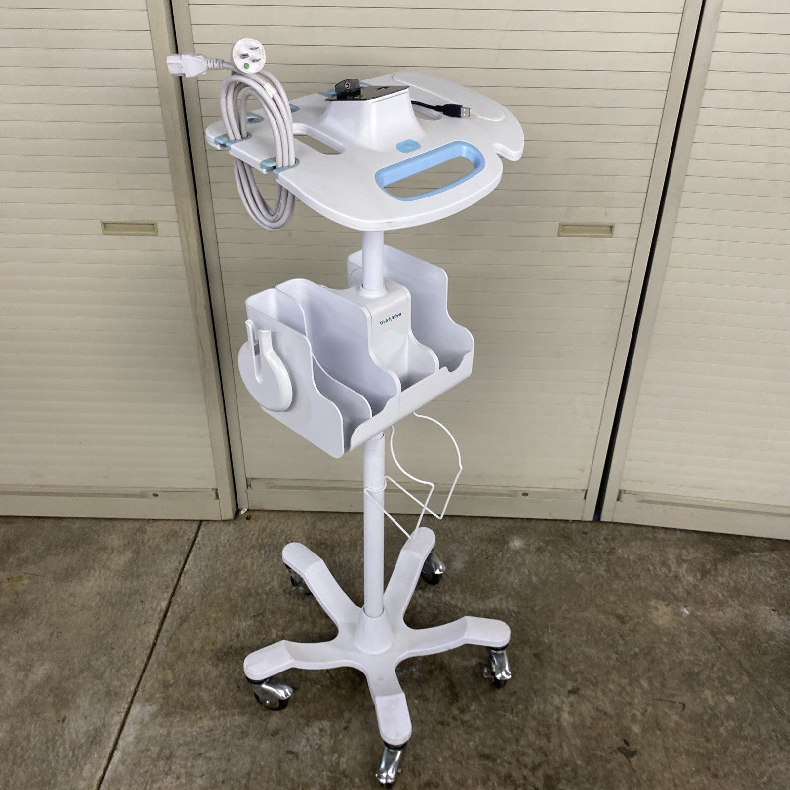 Welch Allyn 4800-60 Mobile Stand Rolling Cart for Vital Signs Monitor 6000Series0