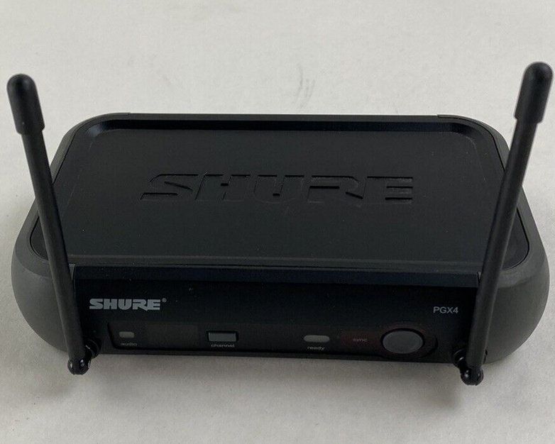 Shure PGX4 Wireless Receiver H6 524-542 MHz For Parts or Repair