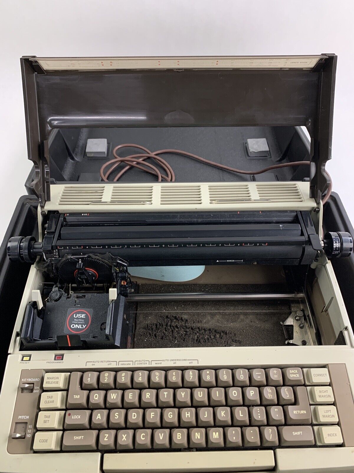 Vintage Smith Corona Memory Correct III Typewriter Types Slowly Parts and Repair