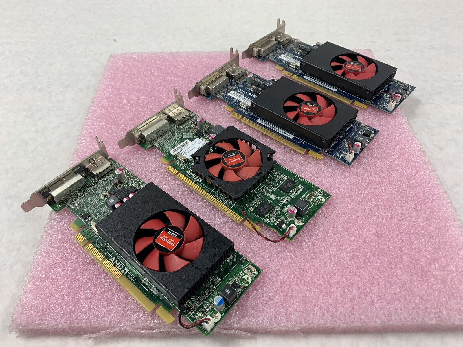 Mix of 4 Untested Radeon 1GB DisplayPort DVI PCIe16 Low Profile GPUs