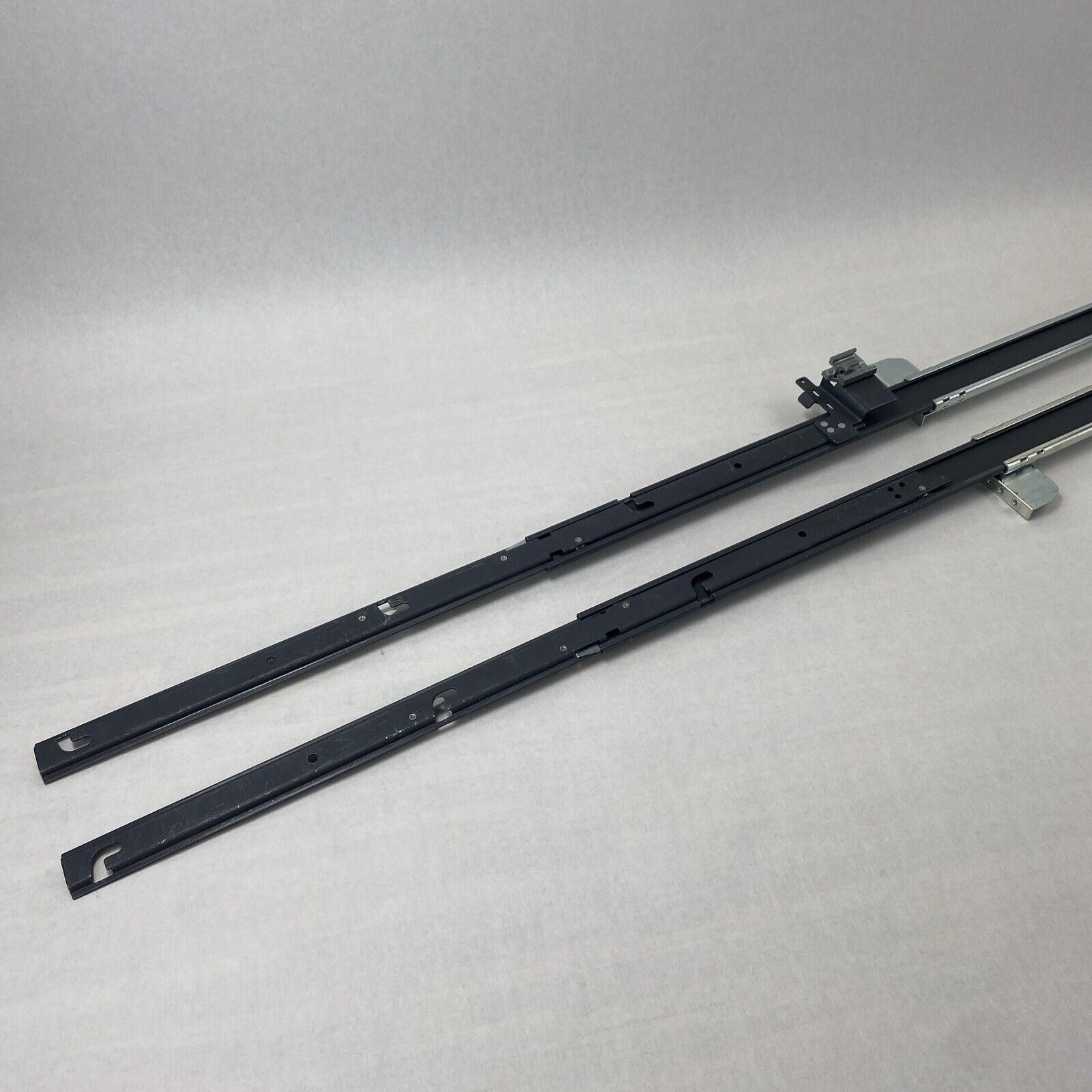 Unbranded L-4N344 / R-4N345 Left Right Server Rack Rail Set