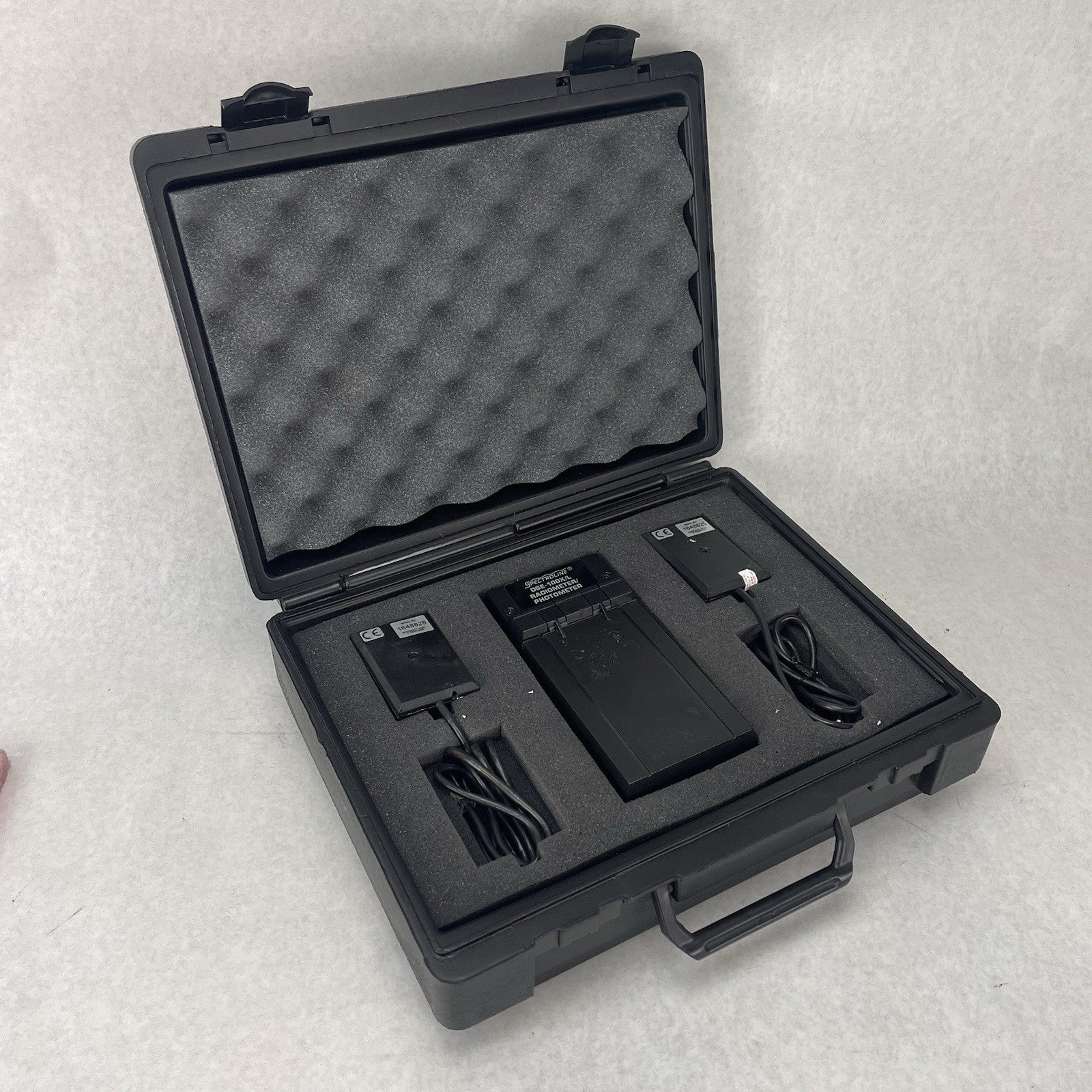 Spectroline Model DSE-100X/L Digital Radiometer/Photometer Tested Not Calibrated0