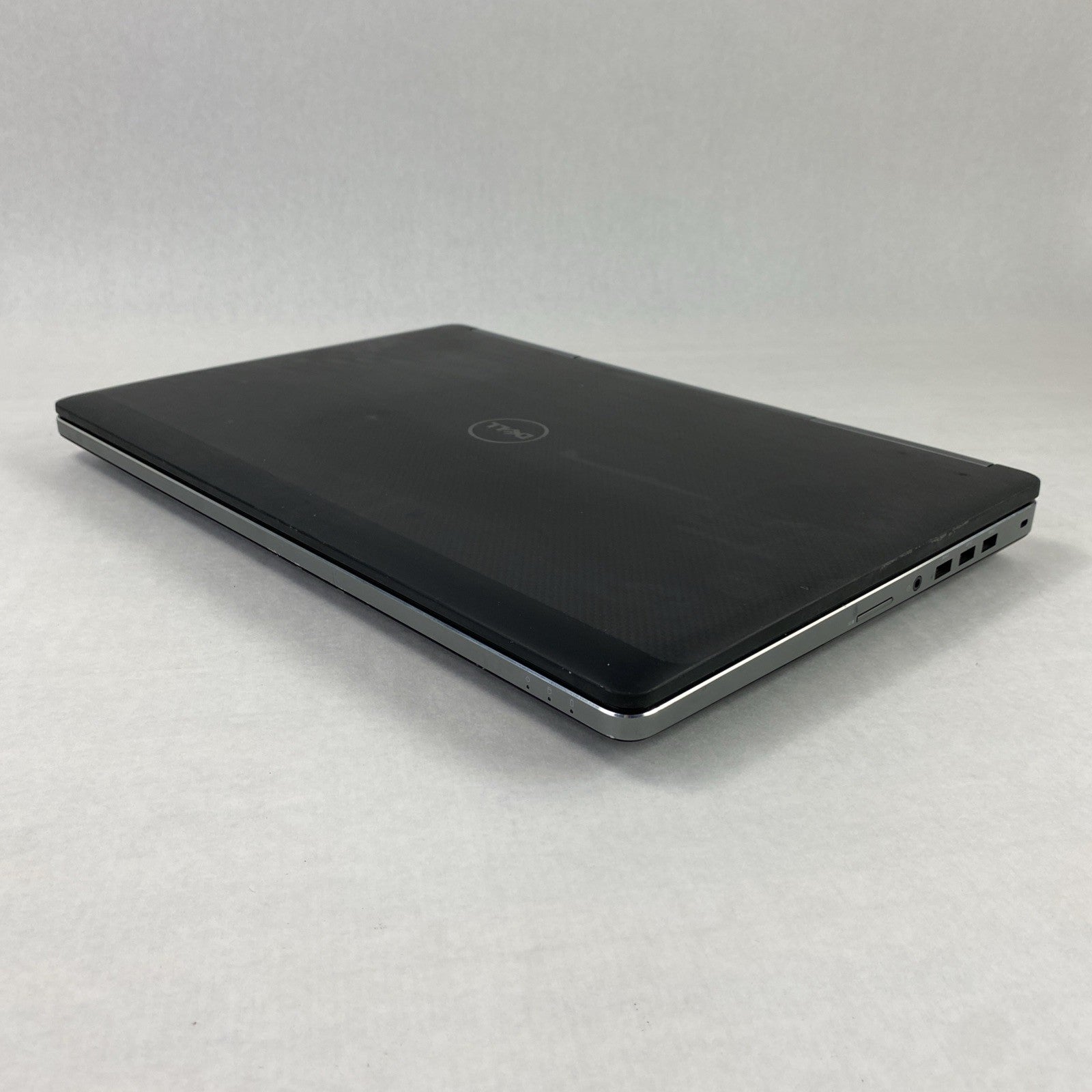 Dell Precision 7710 Intel Core i7-6920HQ 2.9GHz 16GB RAM 17.3" No HDD No OS