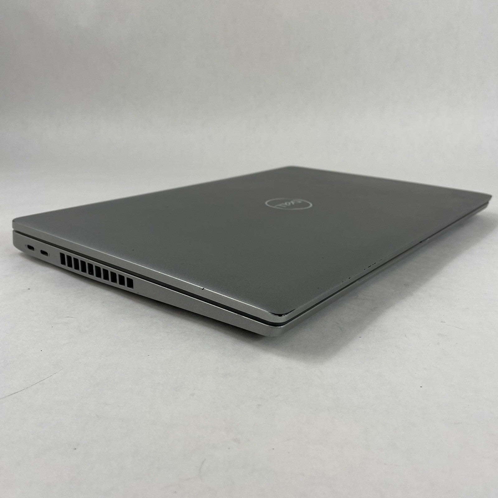 Dell Latitude 5520 15.6" i5-1145G7 2.60 GHz 8 GB RAM No SSD/OS/AC/Batt - Paint10