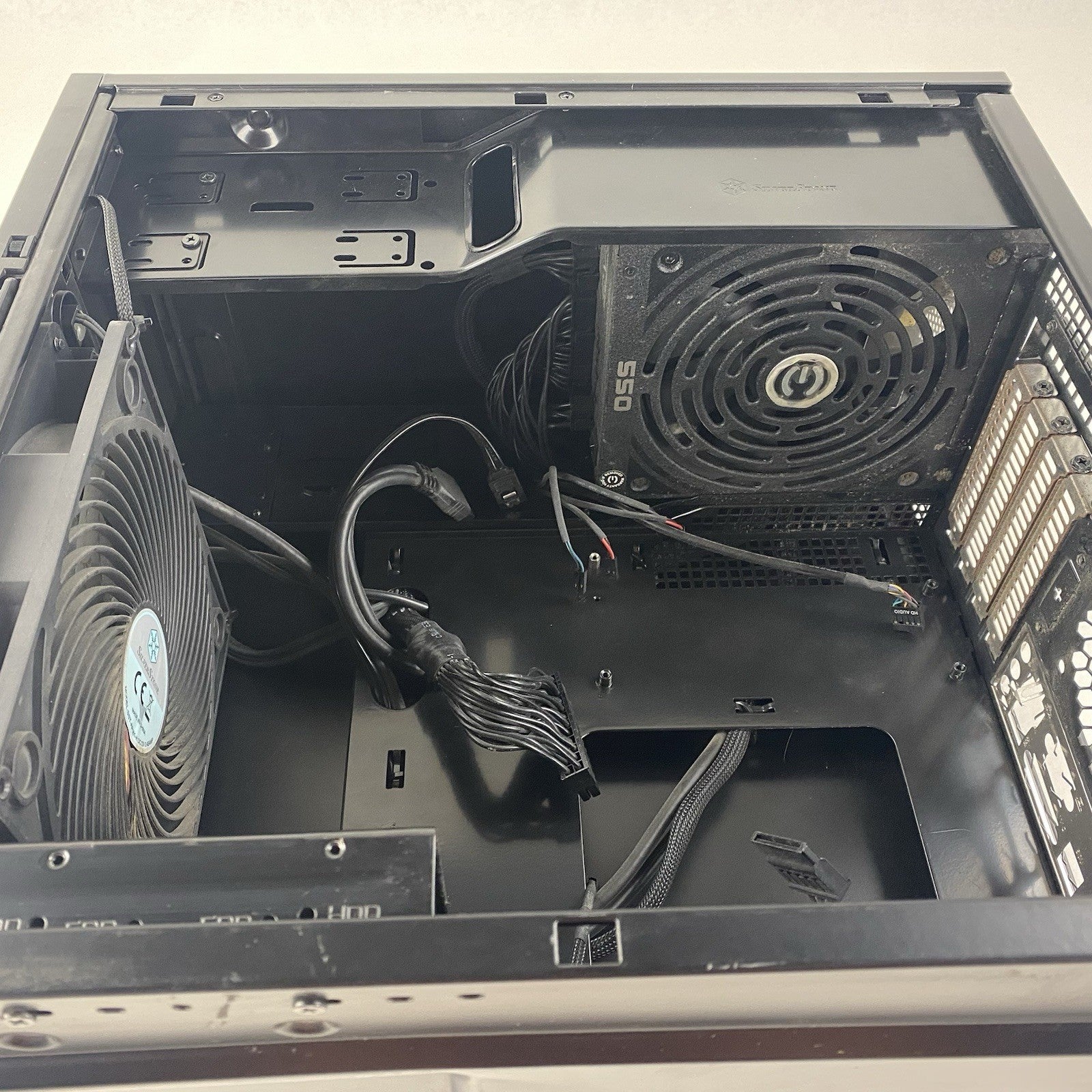 SilverStone Temjin Series TJ08B-E Micro-ATX Computer Case with 550W Power Supply