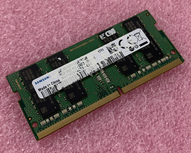 Samsung M471A2K43CB1-CRC 16 GB DDR4 2400MHz PC4-19200 SODIMM Laptop RAM