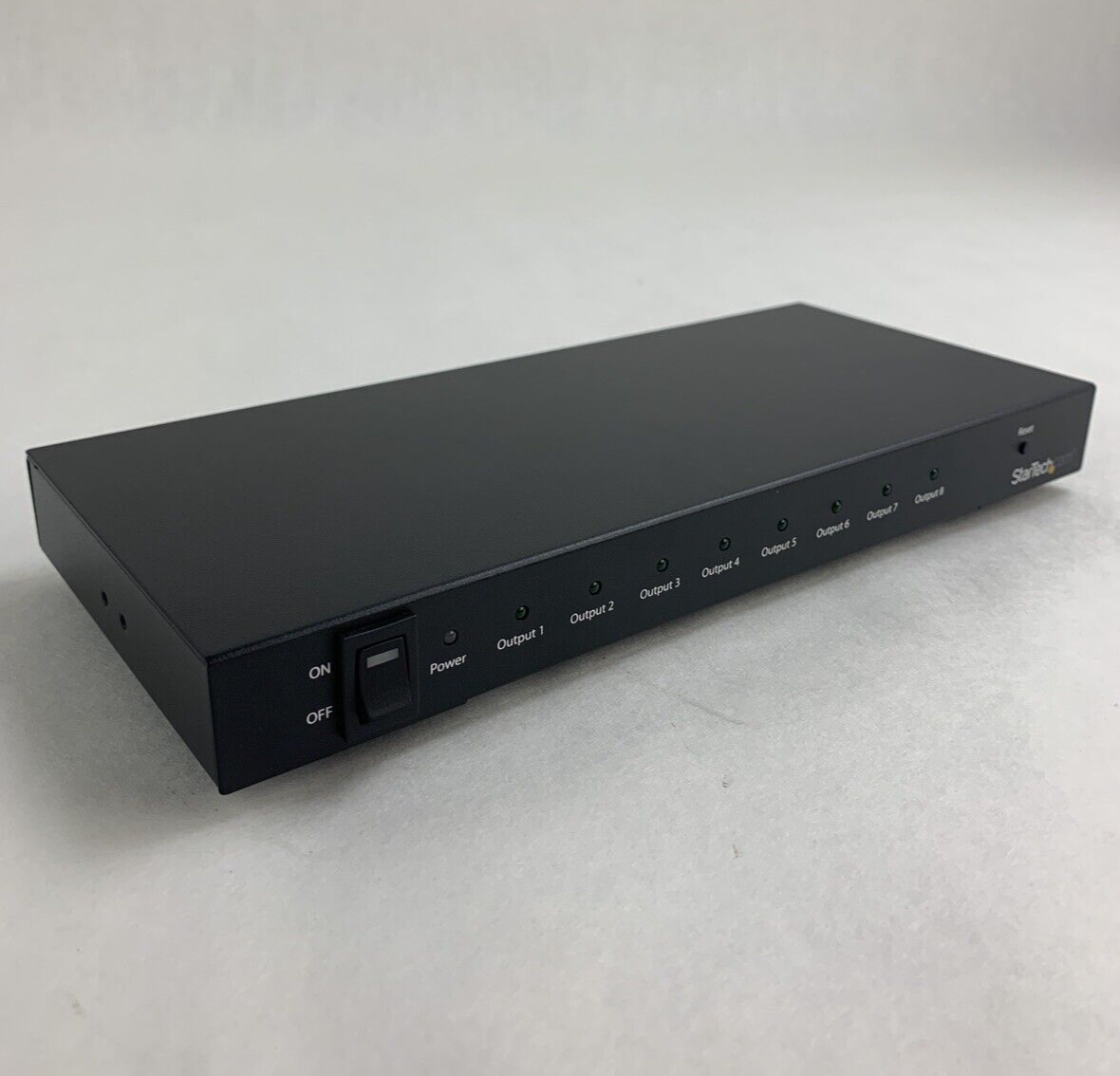 StarTech 4K 60hz HDMI Splitter 8 Port HDR Support 7.1 Surround Sound Audio