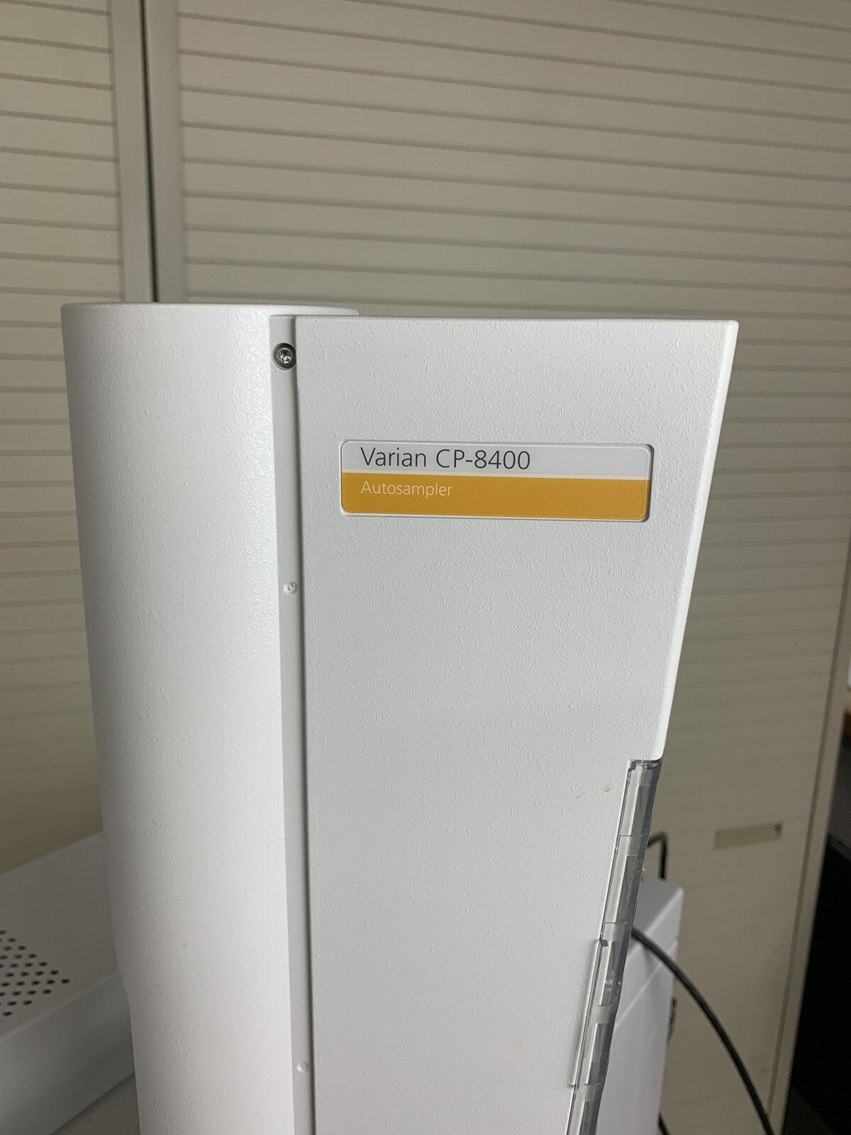 Bruker 430-GC Gas Chromatograph w/ Varian CP8400 Autosampler Powers Tested