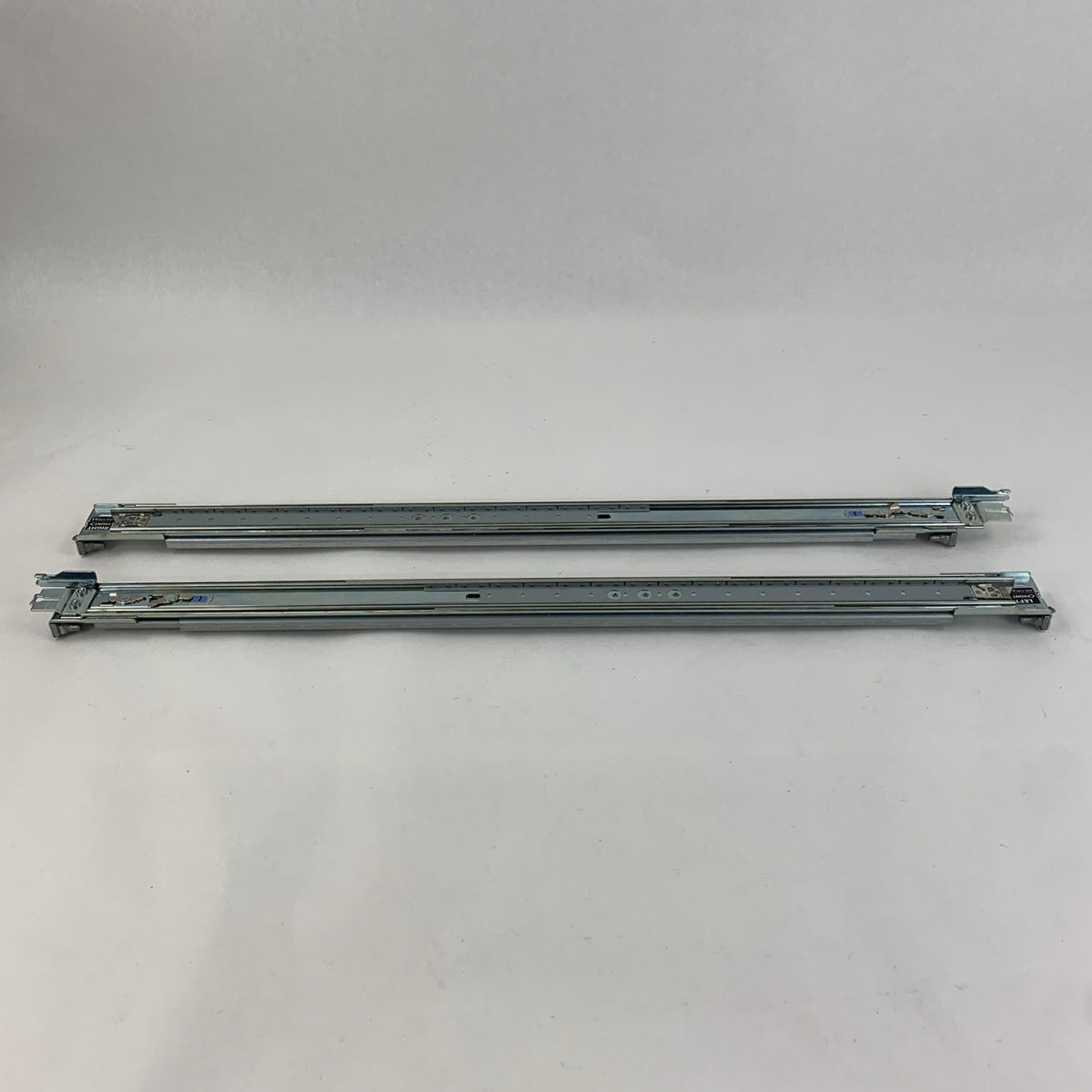 Dell 01HGRH 0YTOVD Left and Right Sliding Server Rails3