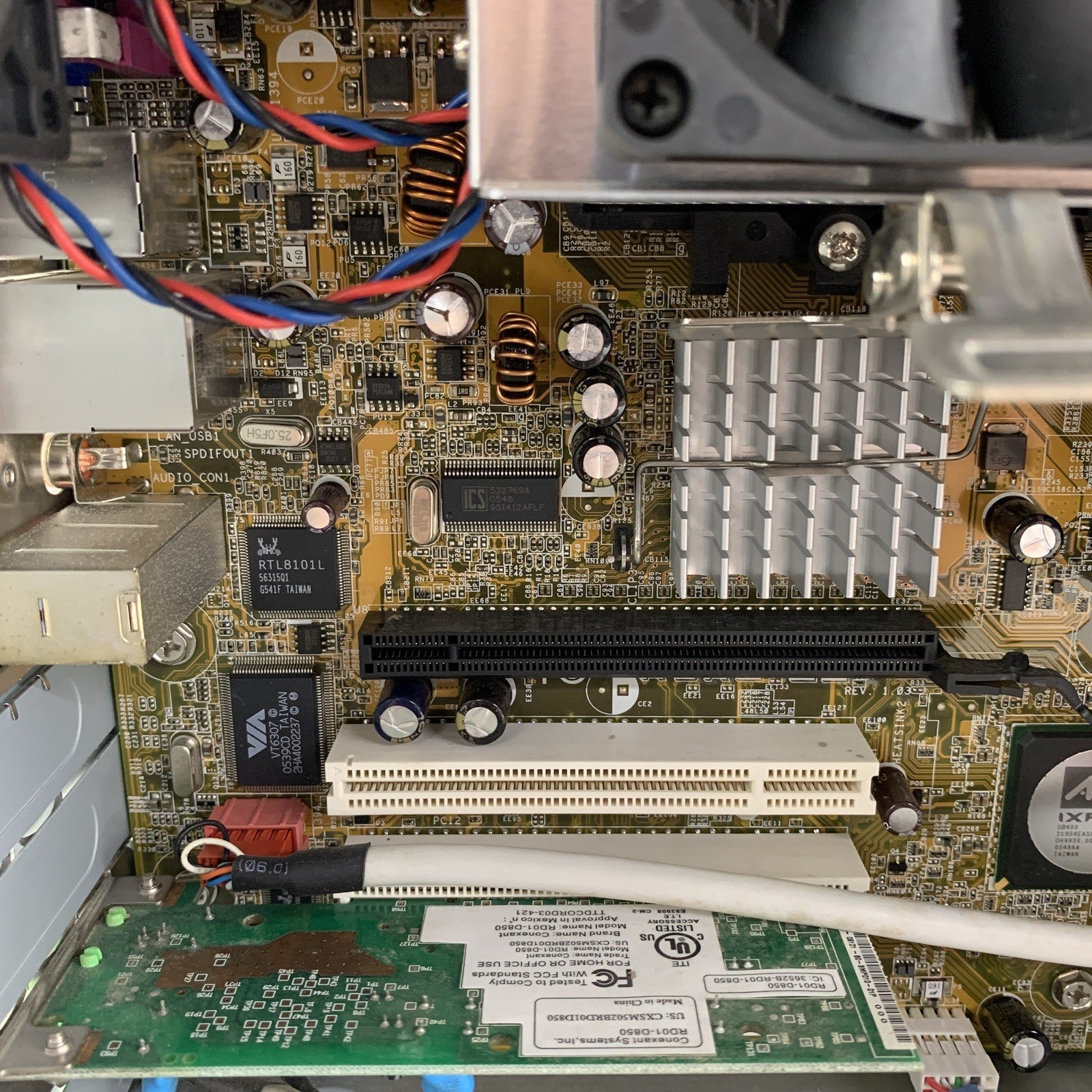 HP Pavilion A1330n Computer AMD Athlon 64 3800+ 2.4 GHz 1 GB Ram No OS No HDD