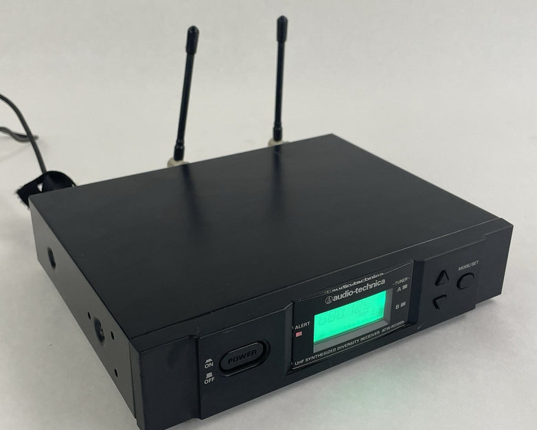 Audio-Technica ATW-R3100BD Freq: 655-680MHz