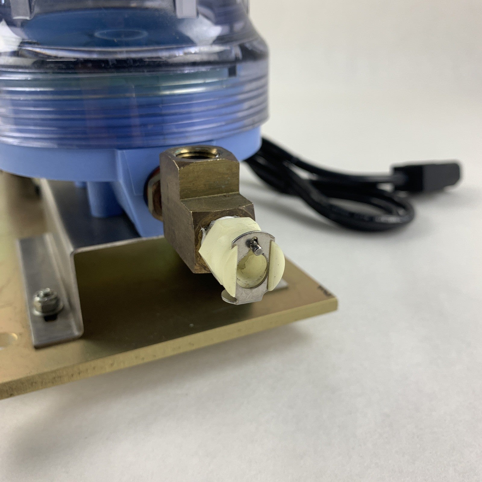 March MFG MDXT Centrifugal Magnetic Pump 1300/1550 RPM 50/60Hz SAE w/ Vessel