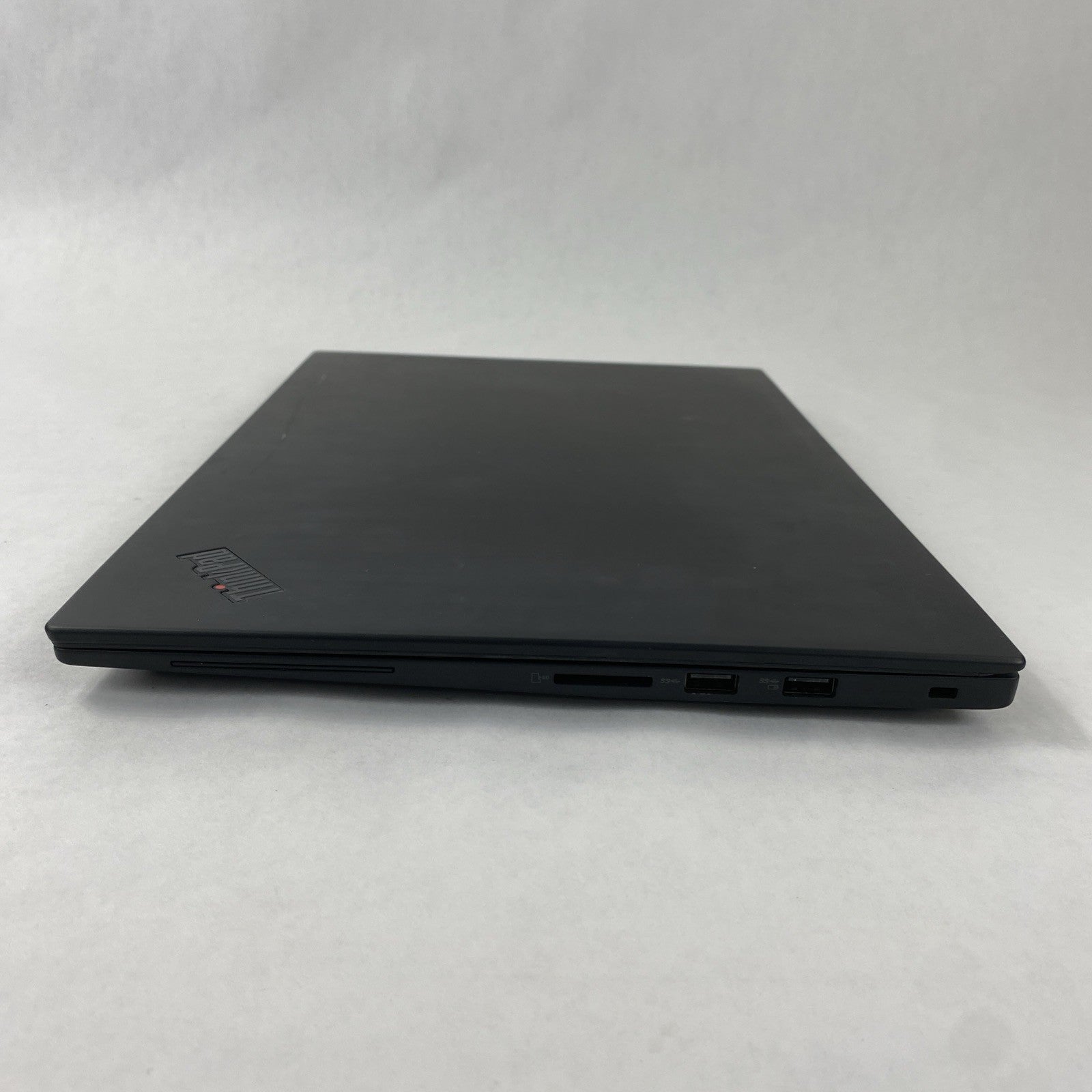 Lenovo ThinkPad P1 15.6" Touch Xeon E 2176M 2.70 GHz 16 GB RAM No HDD No OS